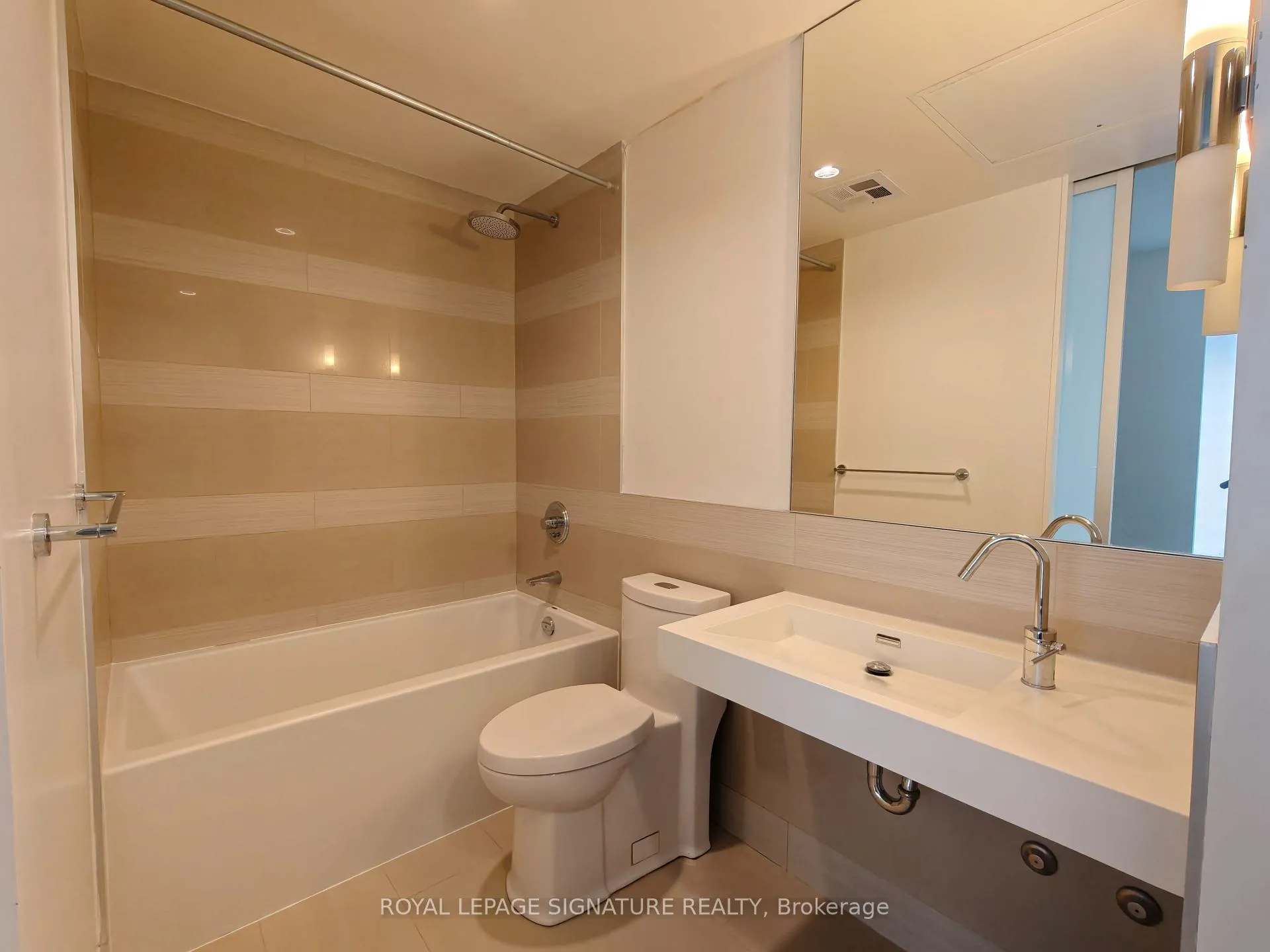 Photo 27 of Unit 3305, 390 Cherry Street, Toronto, Waterfront Communities — HOMEH