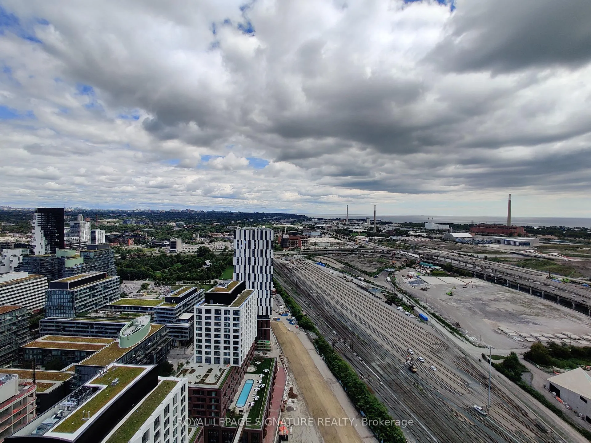 Photo 32 of Unit 3305, 390 Cherry Street, Toronto, Waterfront Communities — HOMEH