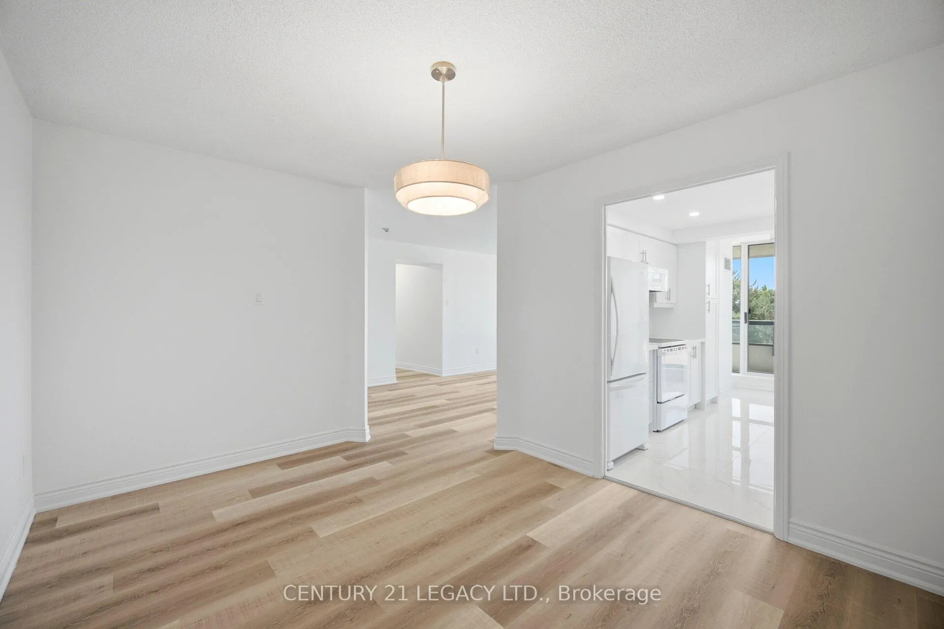 Photo 16 of Unit 404, 24 Hanover Road, Brampton, Queen Street Corridor — HOMEH