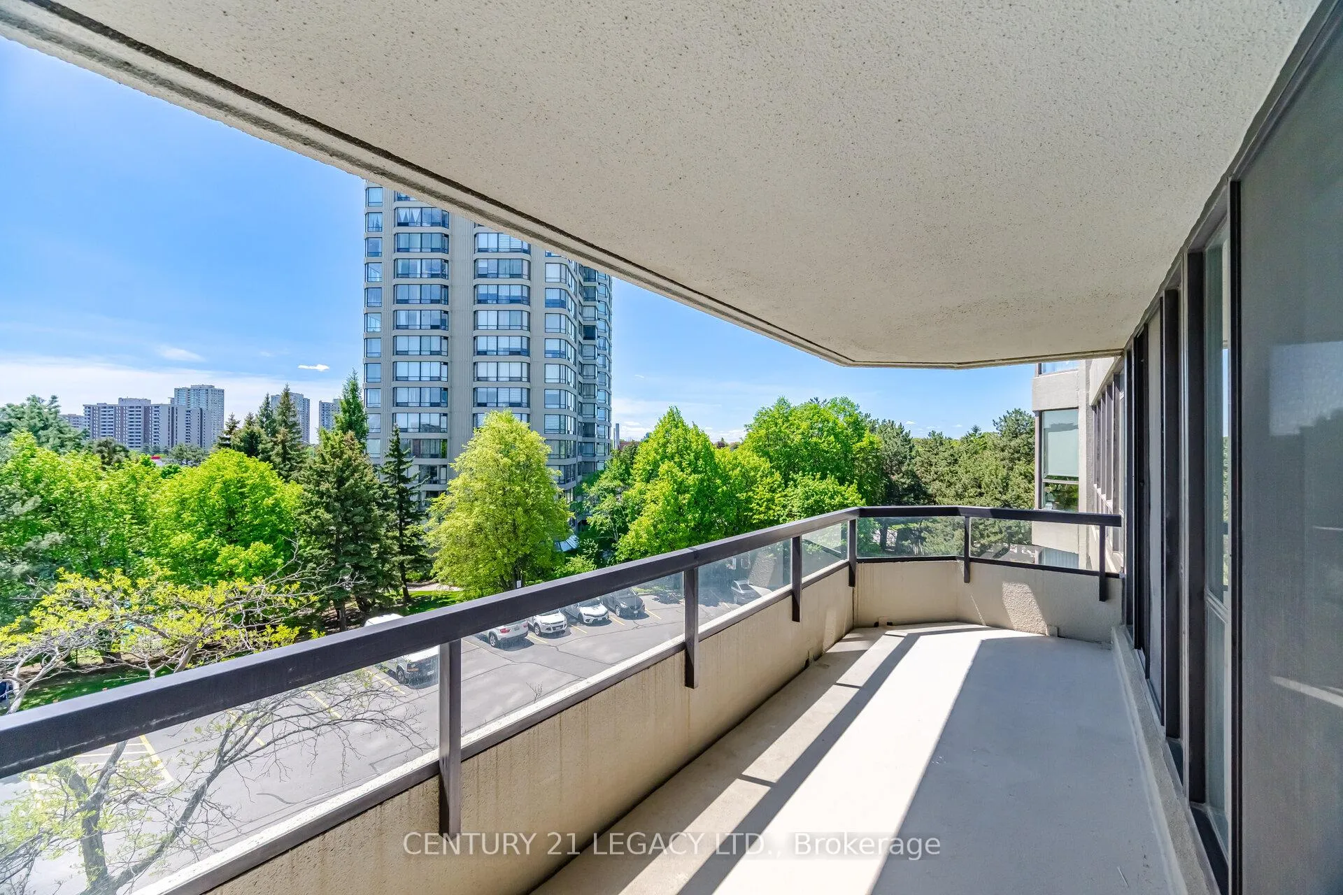 Photo 18 of Unit 404, 24 Hanover Road, Brampton, Queen Street Corridor — HOMEH