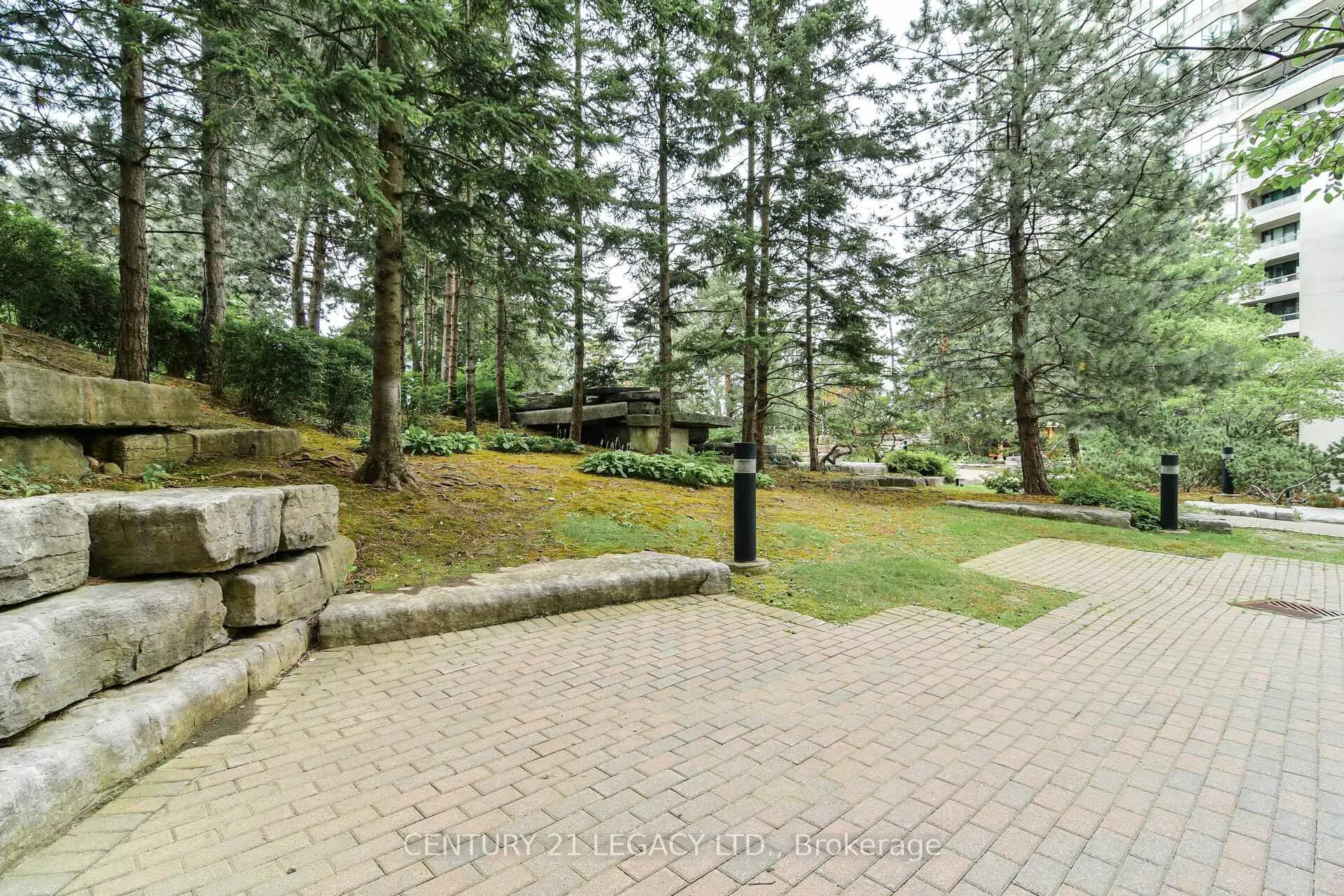Photo 41 of Unit 404, 24 Hanover Road, Brampton, Queen Street Corridor — HOMEH