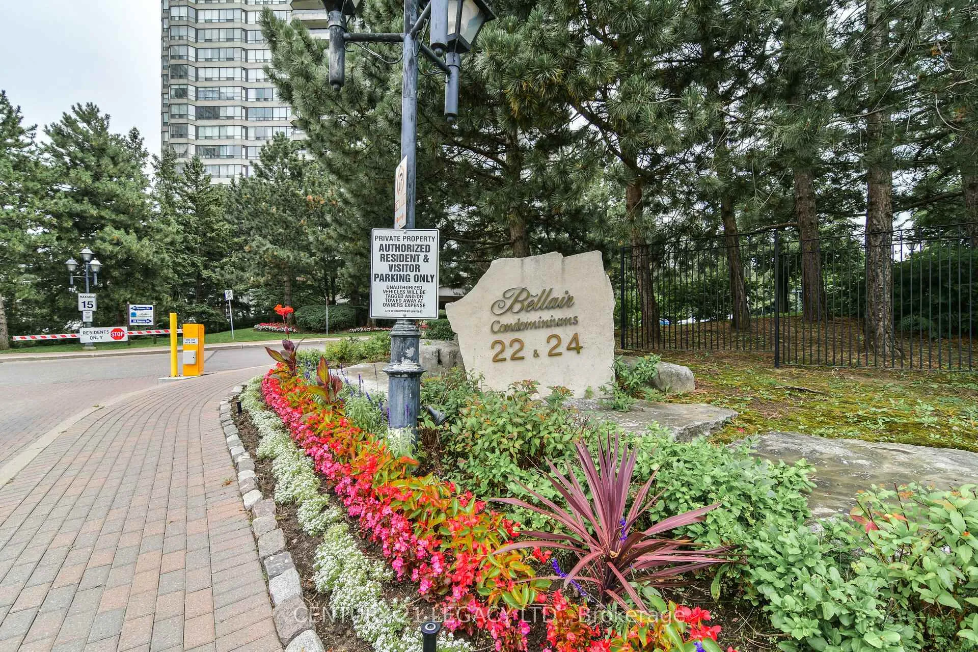 Photo 44 of Unit 404, 24 Hanover Road, Brampton, Queen Street Corridor — HOMEH