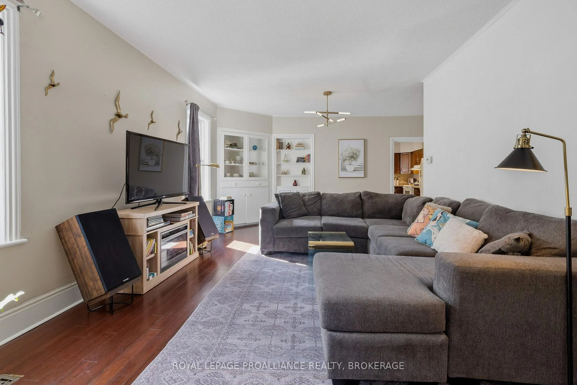 Photo 8 of 158 Arthur Street, Gananoque — HOMEH