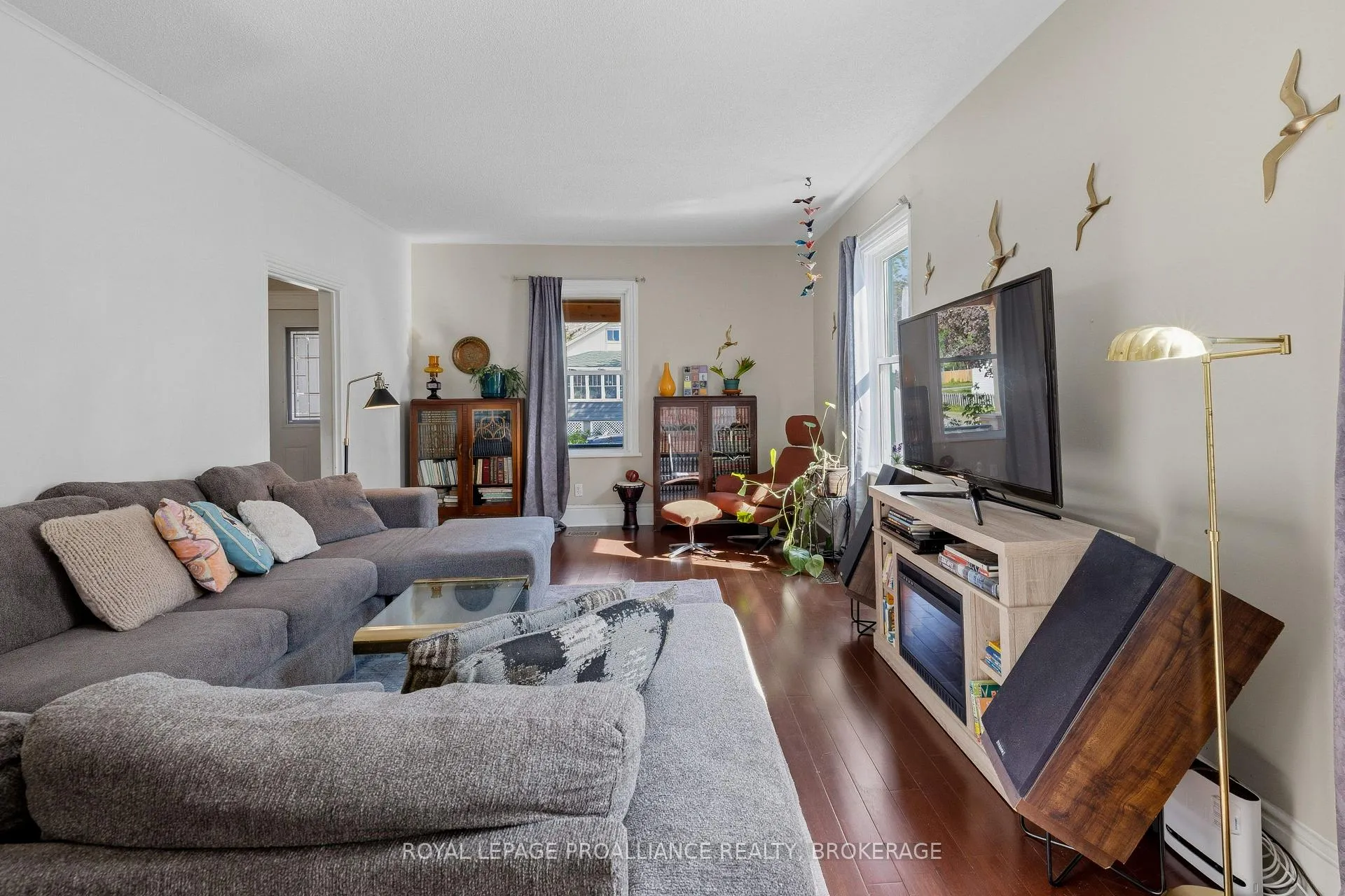 Photo 9 of 158 Arthur Street, Gananoque — HOMEH