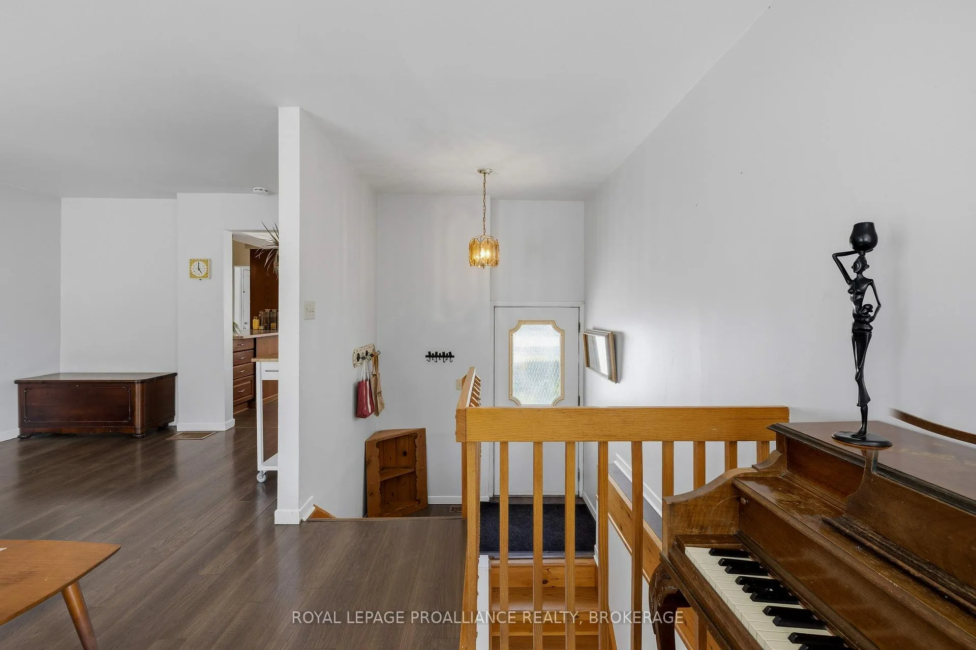 Photo 26 of 158 Arthur Street, Gananoque — HOMEH