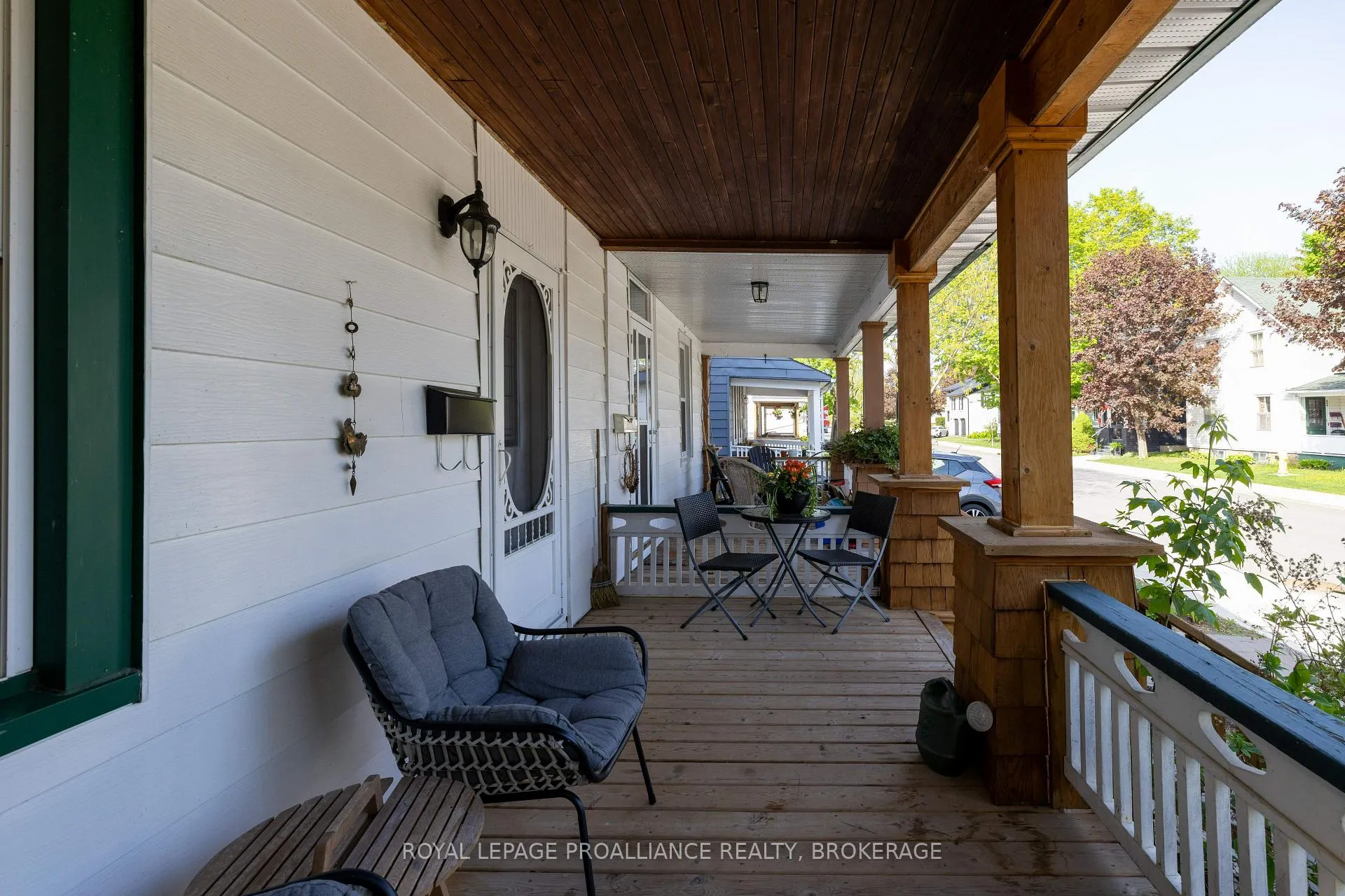 Photo 38 of 158 Arthur Street, Gananoque — HOMEH