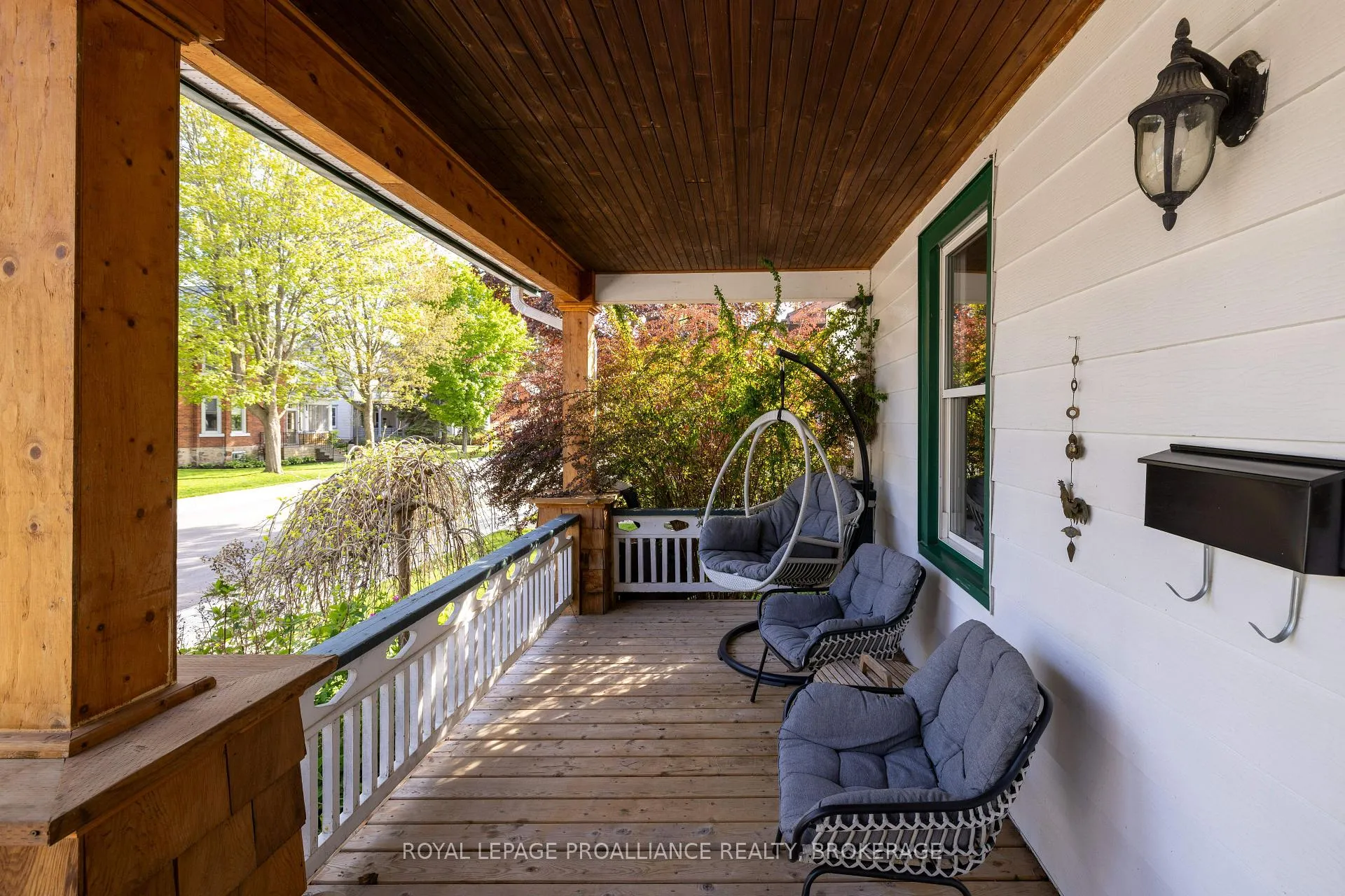 Photo 39 of 158 Arthur Street, Gananoque — HOMEH