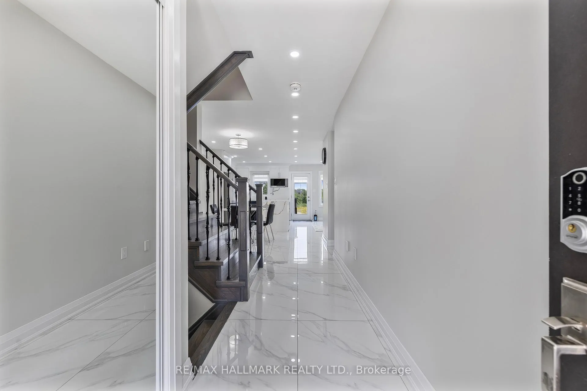 Photo 3 of 193 Robert Parkinson Drive, Brampton, Northwest Brampton — HOMEH