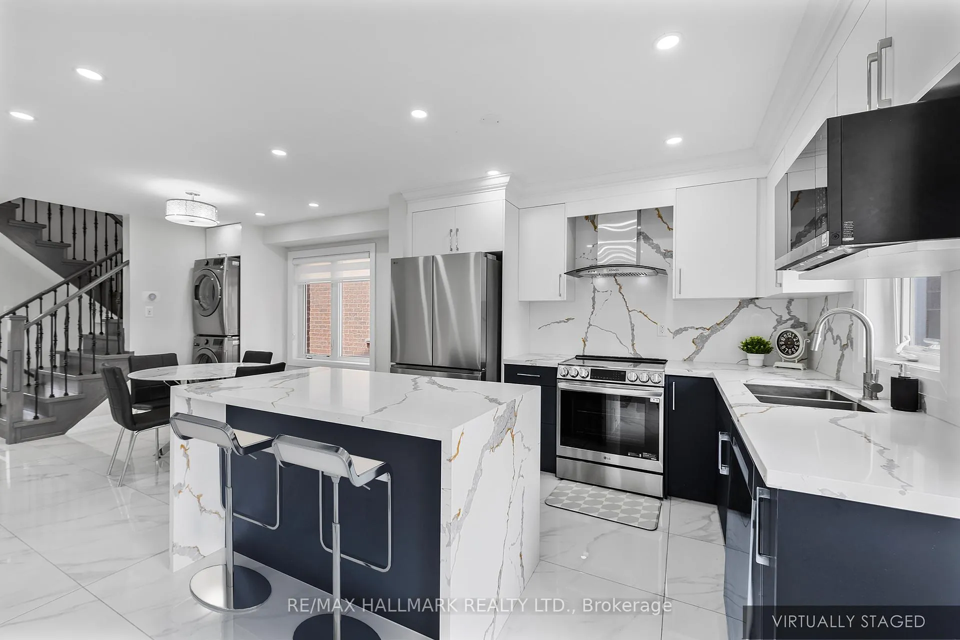 Photo 8 of 193 Robert Parkinson Drive, Brampton, Northwest Brampton — HOMEH