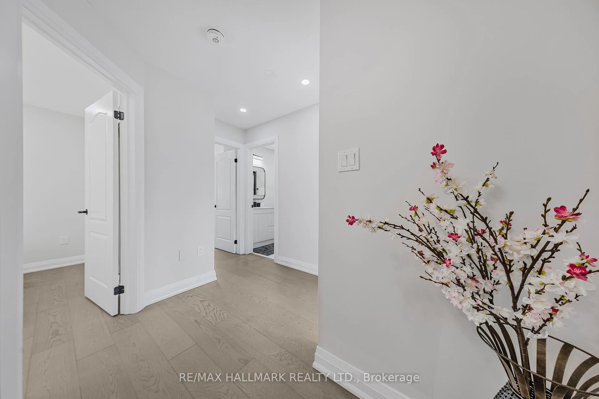 Photo 14 of 193 Robert Parkinson Drive, Brampton, Northwest Brampton — HOMEH