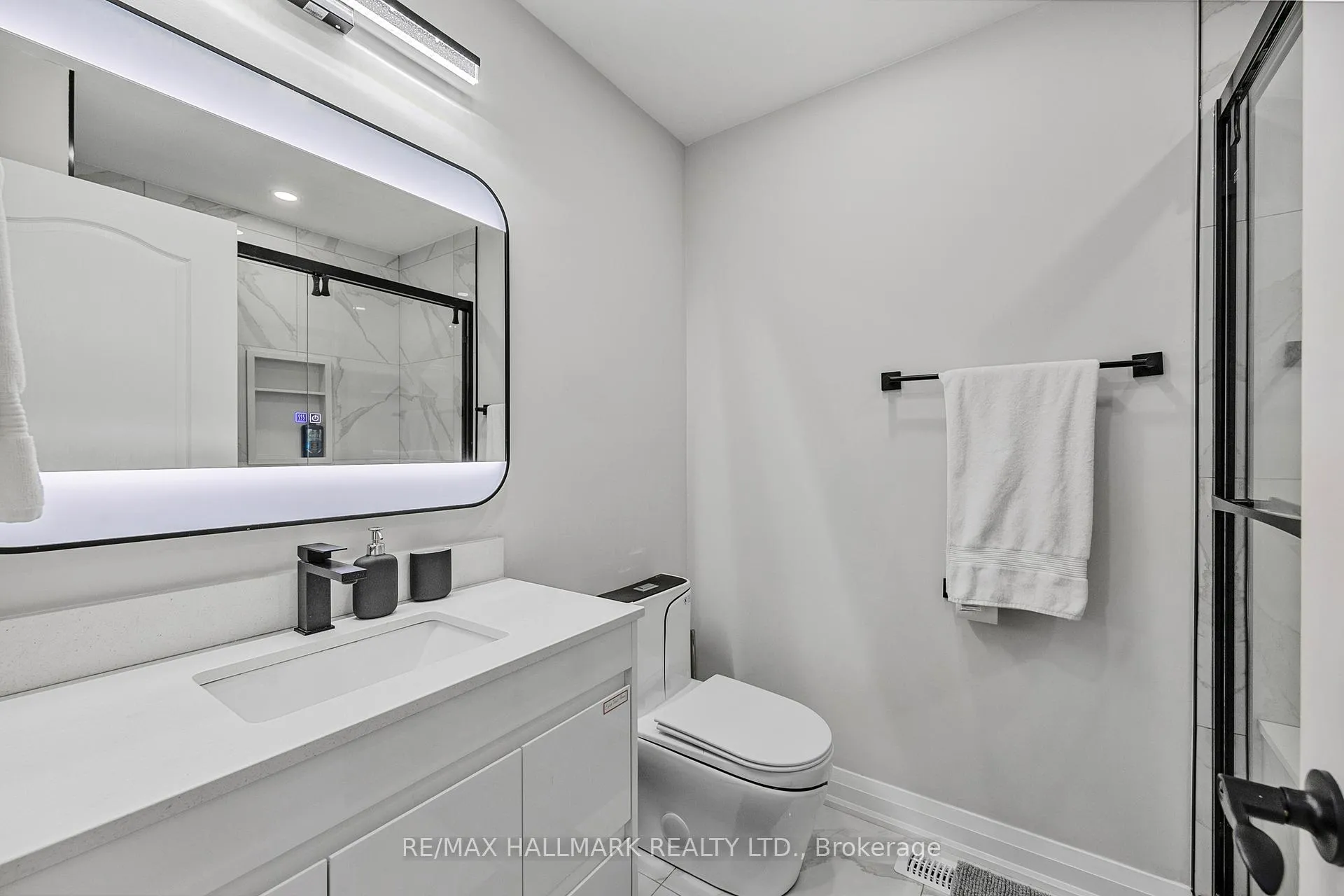 Photo 19 of 193 Robert Parkinson Drive, Brampton, Northwest Brampton — HOMEH