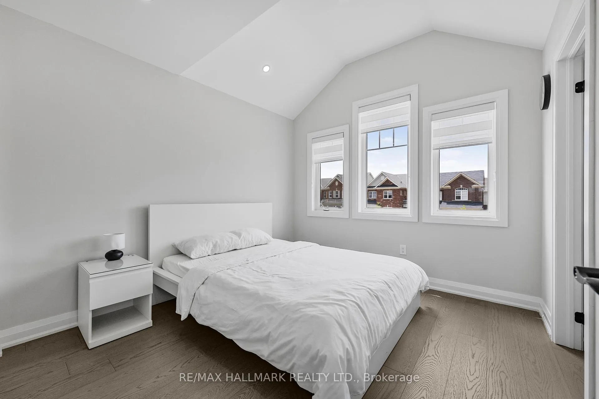 Photo 21 of 193 Robert Parkinson Drive, Brampton, Northwest Brampton — HOMEH