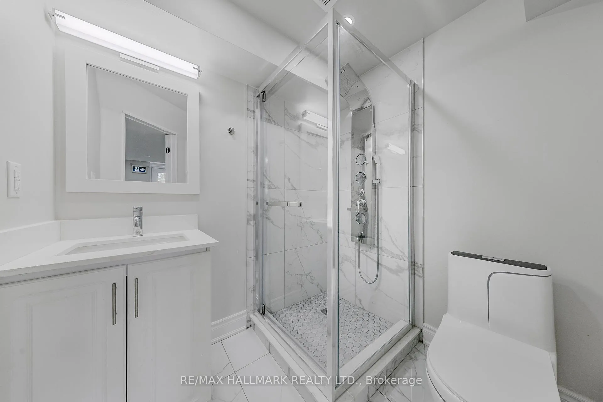 Photo 35 of 193 Robert Parkinson Drive, Brampton, Northwest Brampton — HOMEH