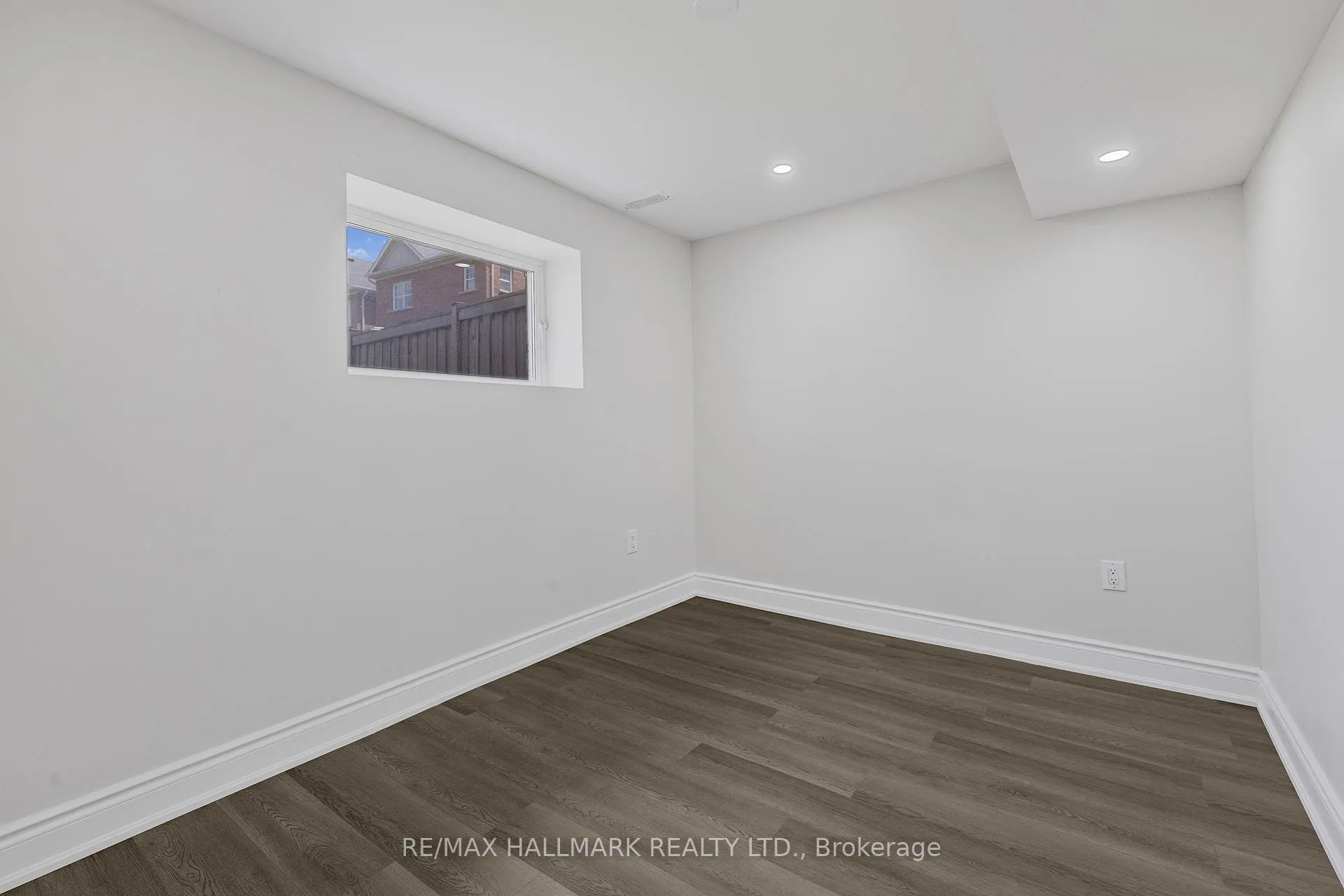 Photo 37 of 193 Robert Parkinson Drive, Brampton, Northwest Brampton — HOMEH