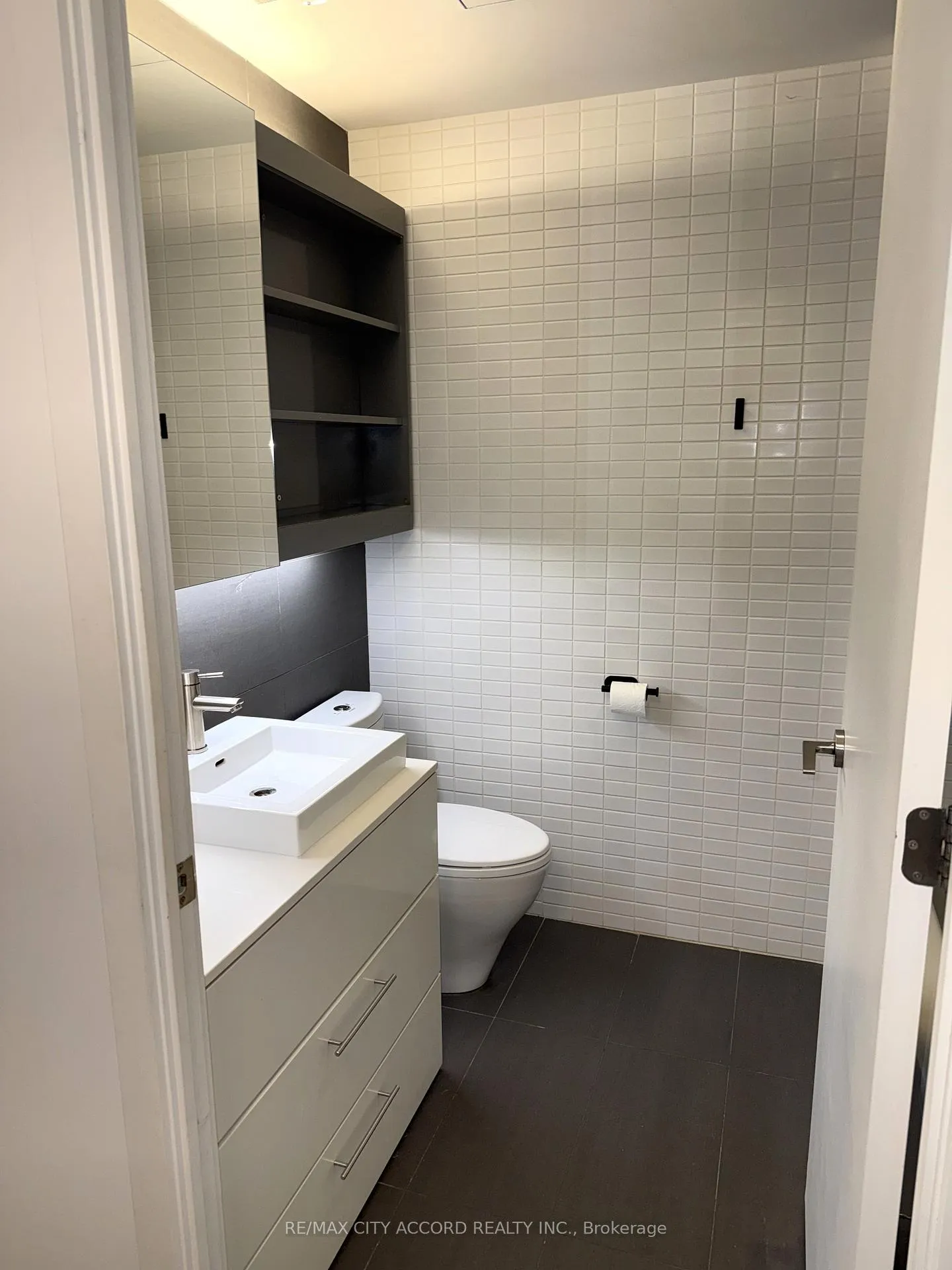 Photo 3 of Unit 550, 47 Lower River Street, Toronto, Moss Park — HOMEH