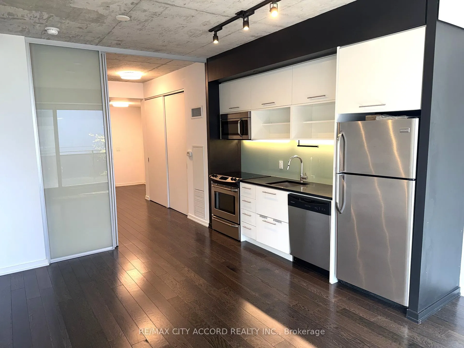 Photo 5 of Unit 550, 47 Lower River Street, Toronto, Moss Park — HOMEH
