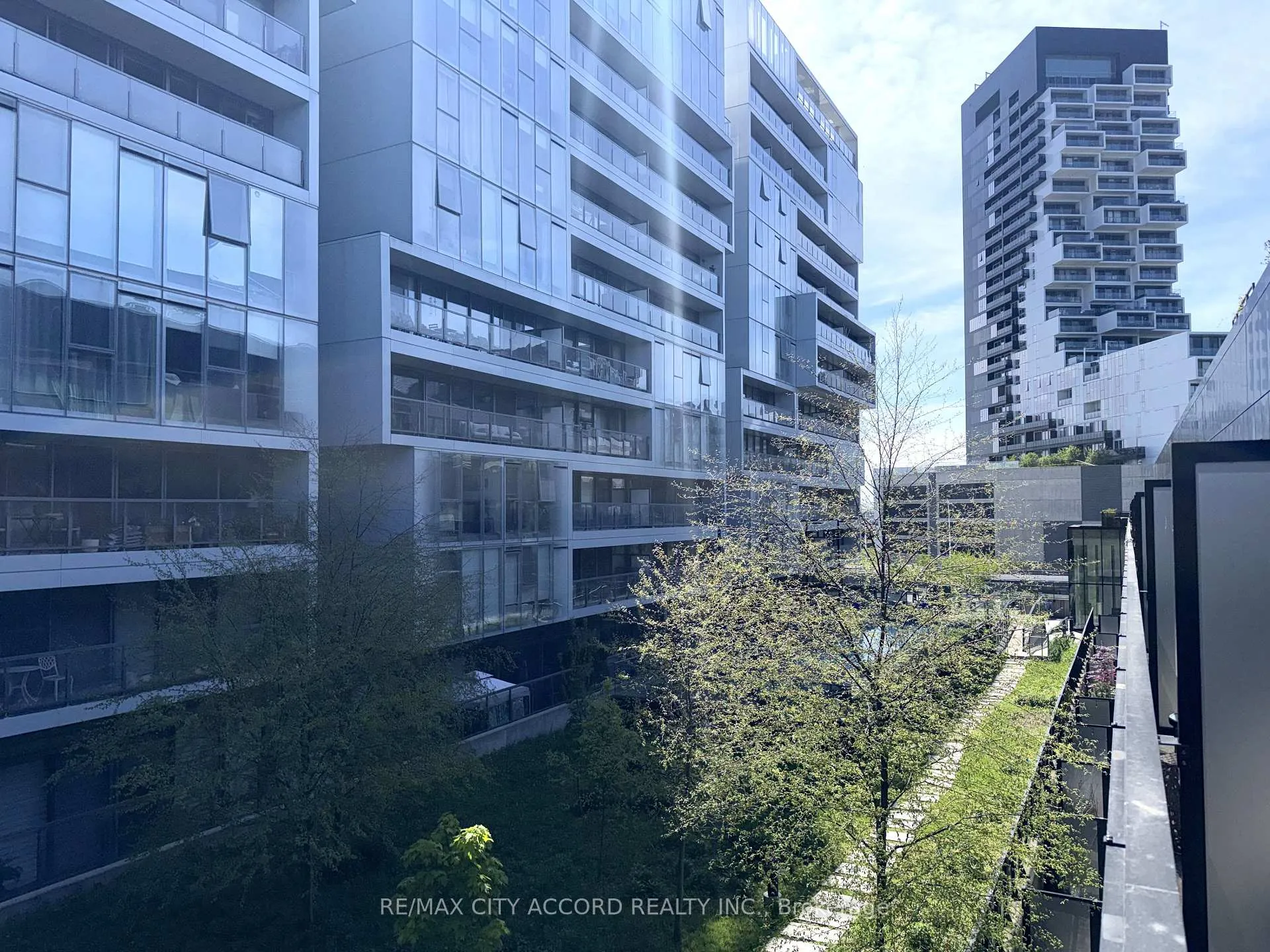 Photo 8 of Unit 550, 47 Lower River Street, Toronto, Moss Park — HOMEH