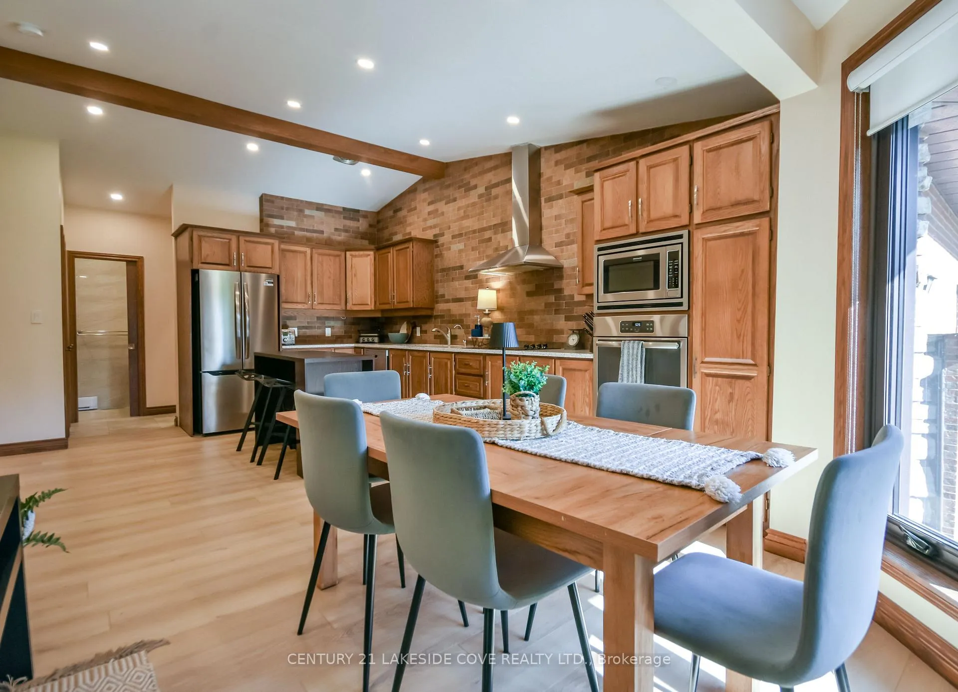 Photo 17 of 16 Thicketwood Place, Ramara, Rural Ramara — HOMEH