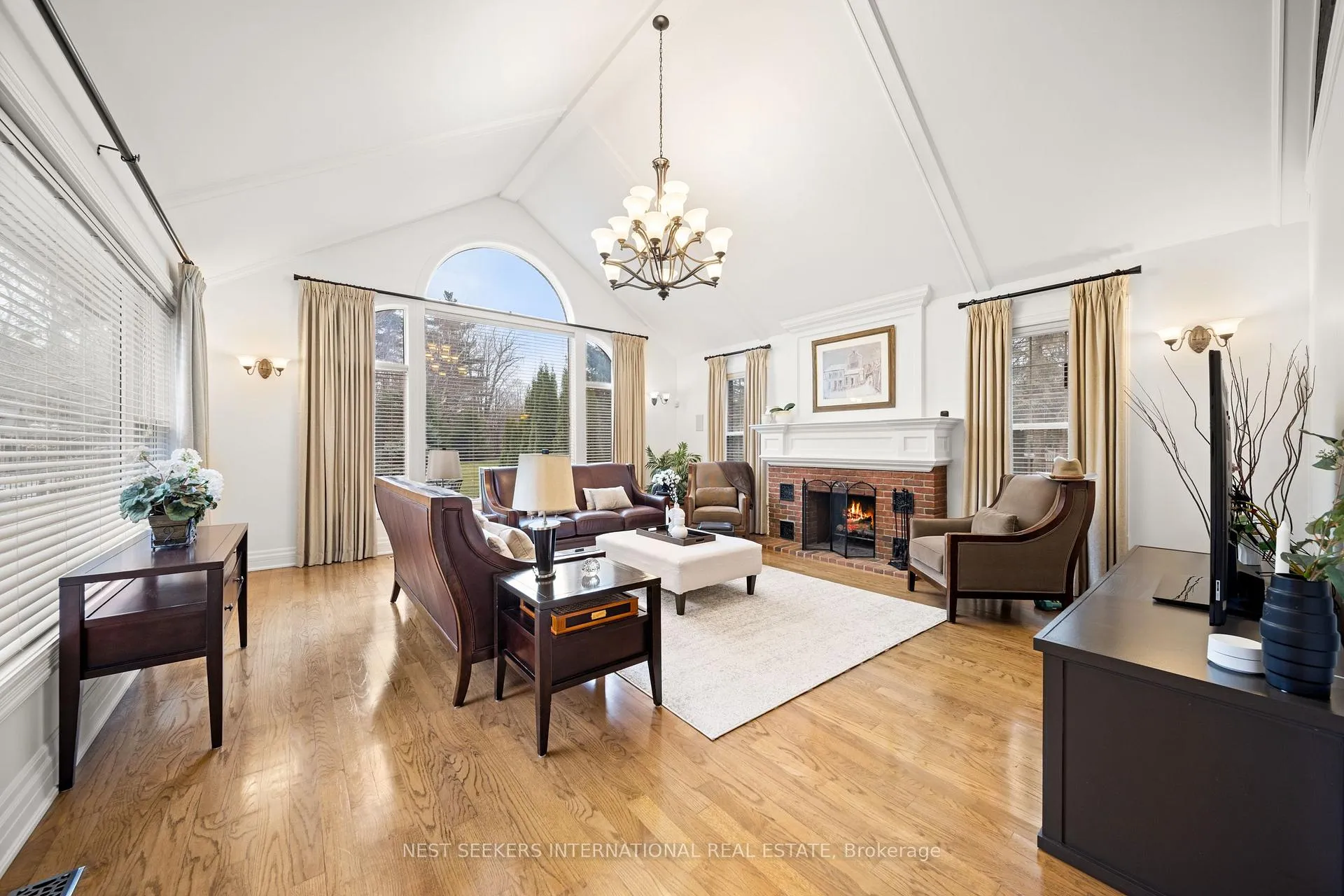 Photo 14 of 59 Orico Court, Vaughan, Kleinburg — HOMEH
