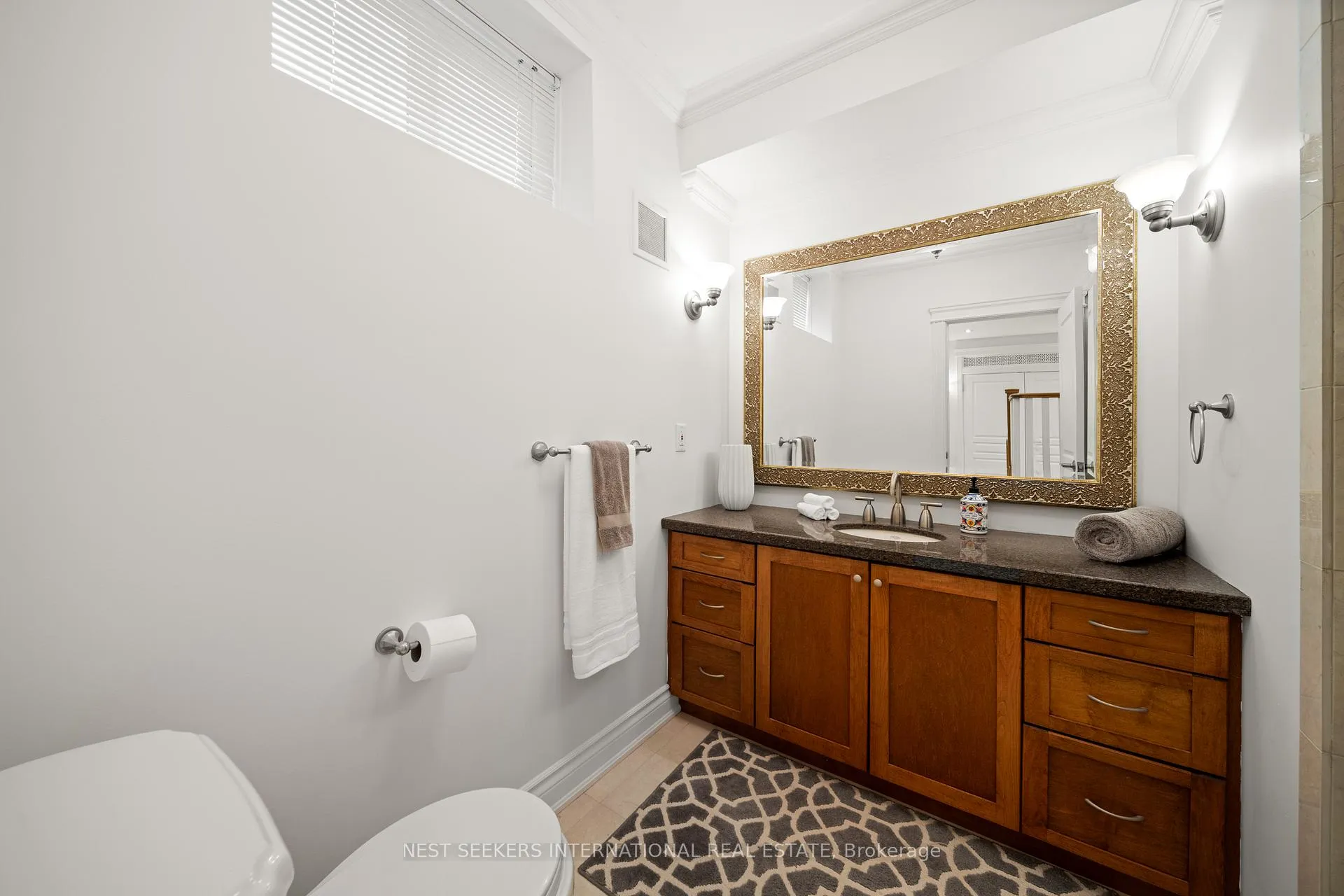 Photo 32 of 59 Orico Court, Vaughan, Kleinburg — HOMEH