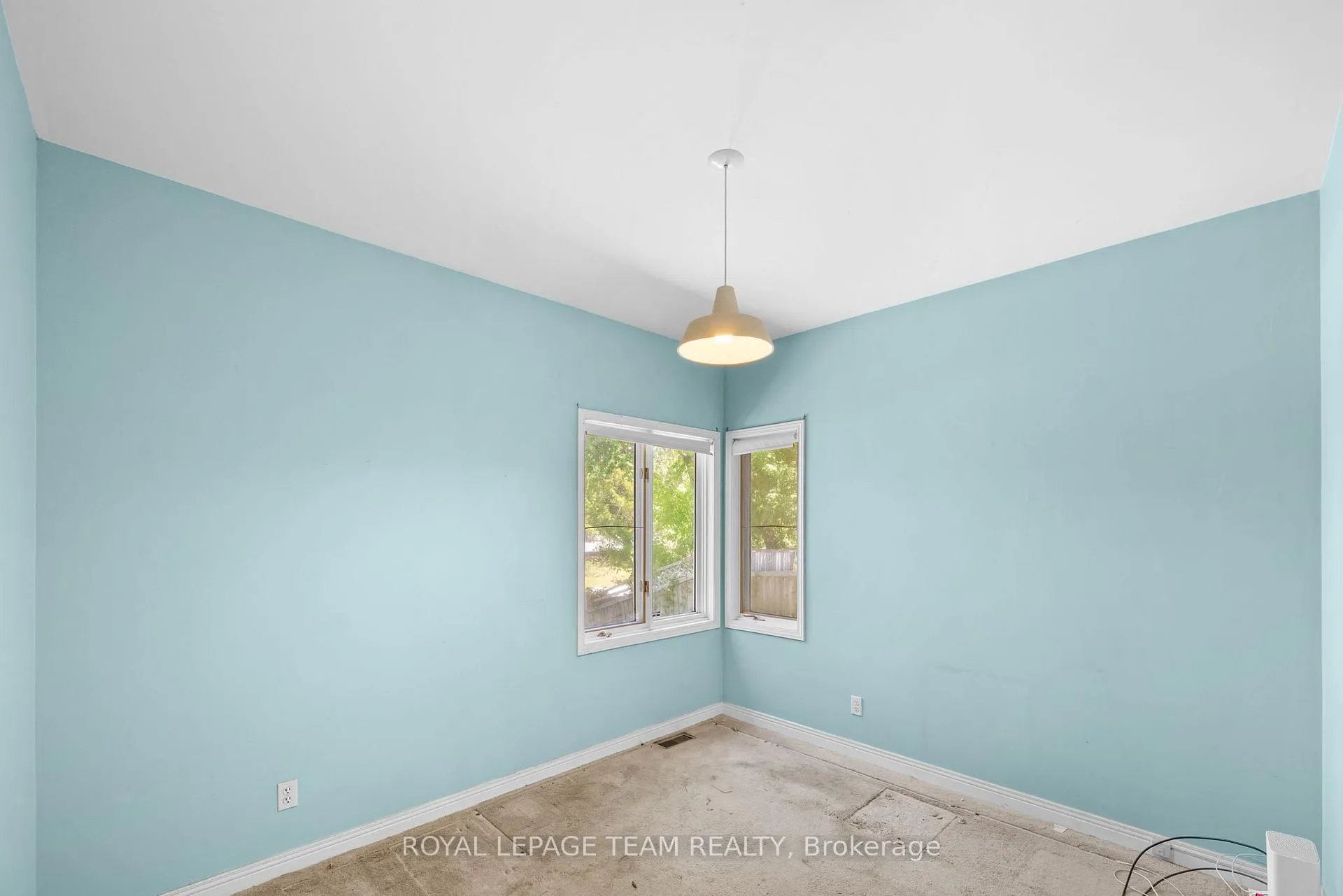 Photo 15 of 33 Castlethorpe Crescent, Ottawa, Centrepointe — HOMEH