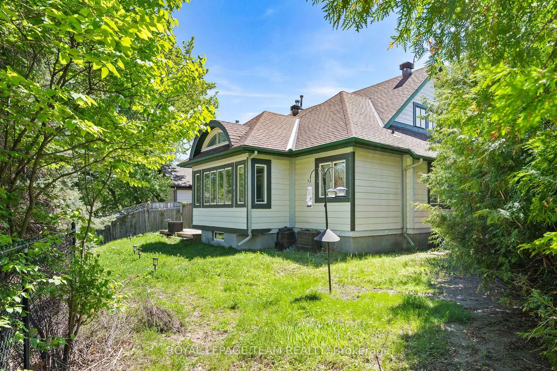 Photo 26 of 33 Castlethorpe Crescent, Ottawa, Centrepointe — HOMEH