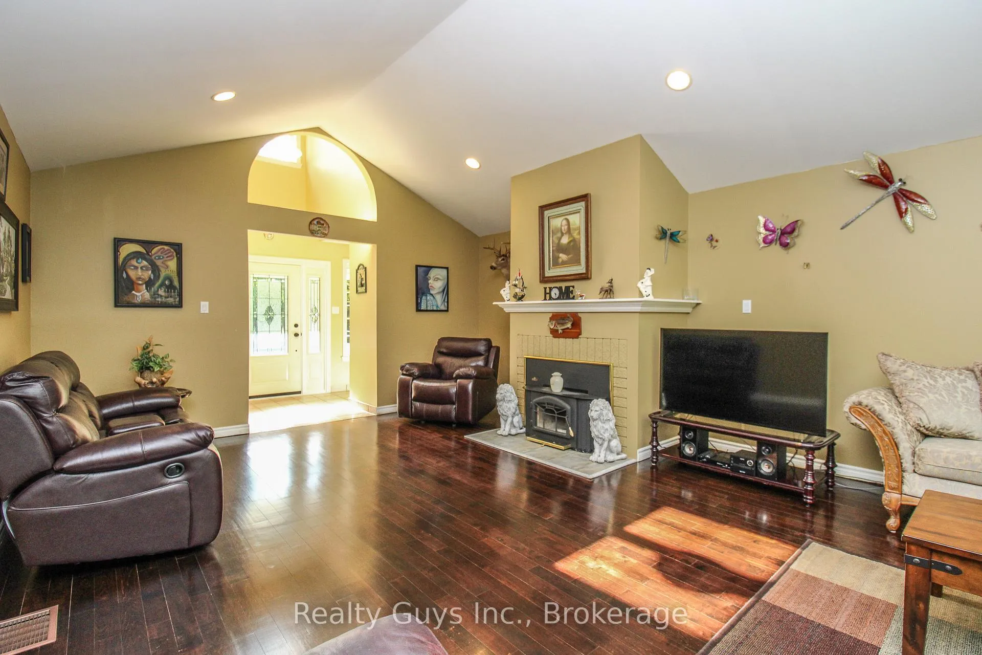 Photo 27 of 1141 Tapley 1/4 Line, Cavan Monaghan, Cavan Twp — HOMEH