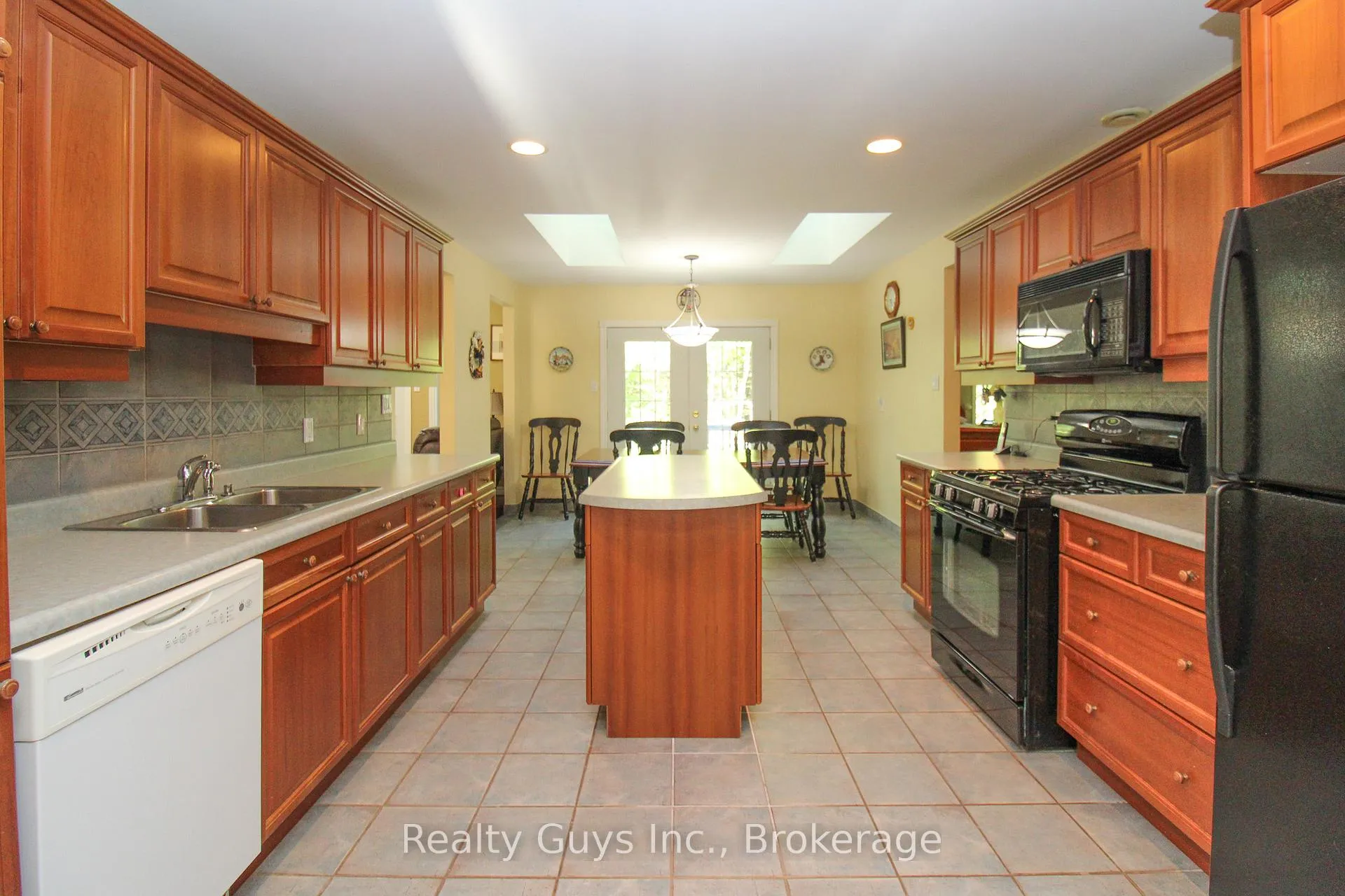 Photo 32 of 1141 Tapley 1/4 Line, Cavan Monaghan, Cavan Twp — HOMEH