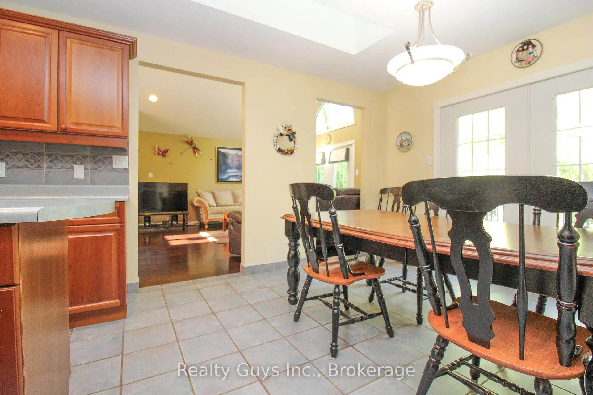 Photo 33 of 1141 Tapley 1/4 Line, Cavan Monaghan, Cavan Twp — HOMEH