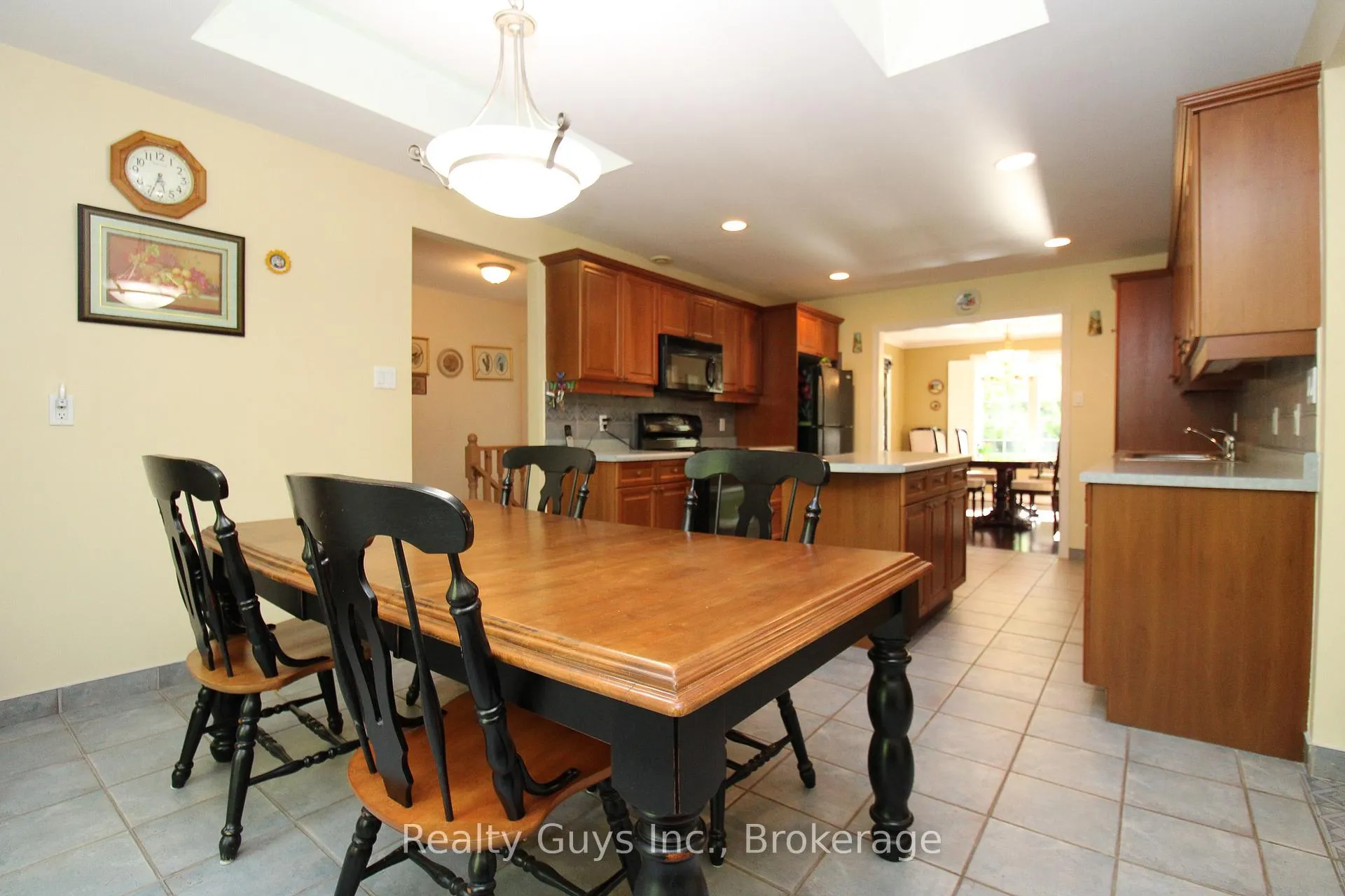 Photo 37 of 1141 Tapley 1/4 Line, Cavan Monaghan, Cavan Twp — HOMEH