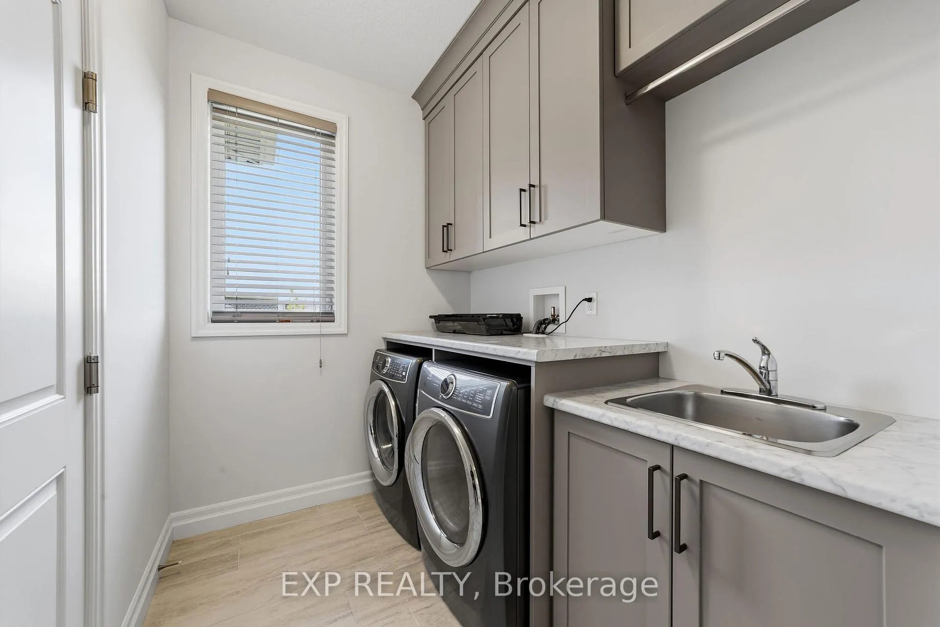 Photo 15 of 26 Carolina Crescent, St. Thomas — HOMEH
