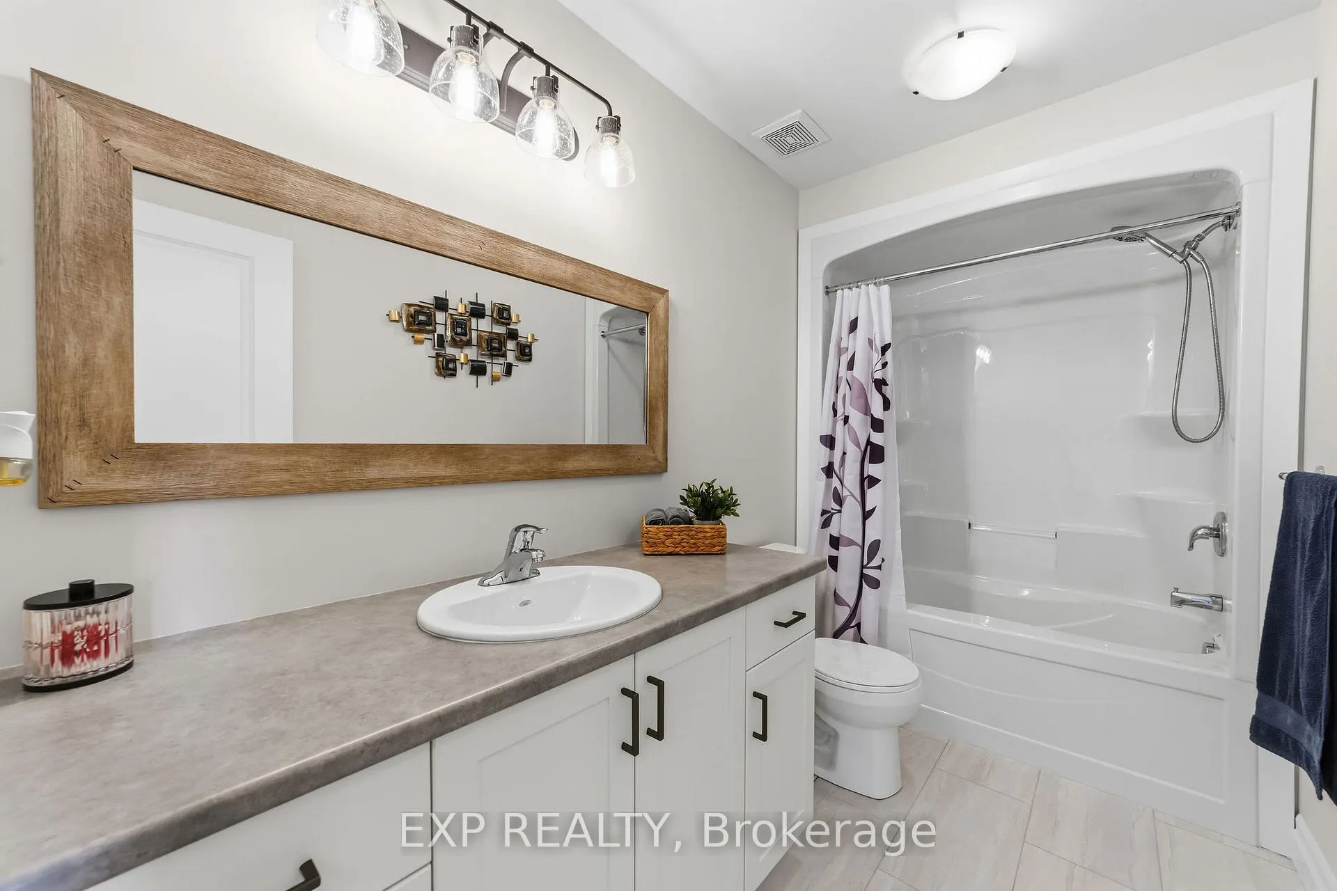 Photo 27 of 26 Carolina Crescent, St. Thomas — HOMEH
