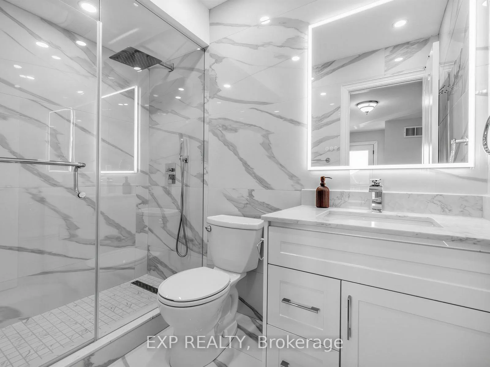 Photo 20 of 193 Fairlane Crescent, Vaughan, Vellore Village — HOMEH