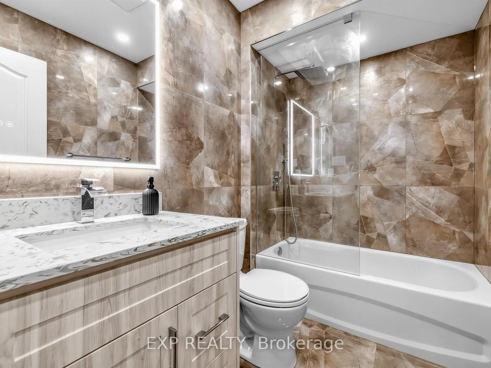 Photo 21 of 193 Fairlane Crescent, Vaughan, Vellore Village — HOMEH
