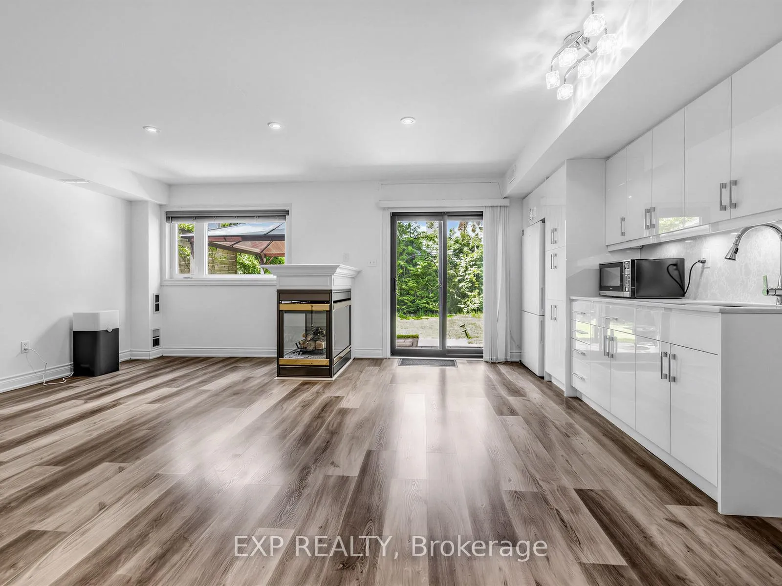 Photo 26 of 193 Fairlane Crescent, Vaughan, Vellore Village — HOMEH