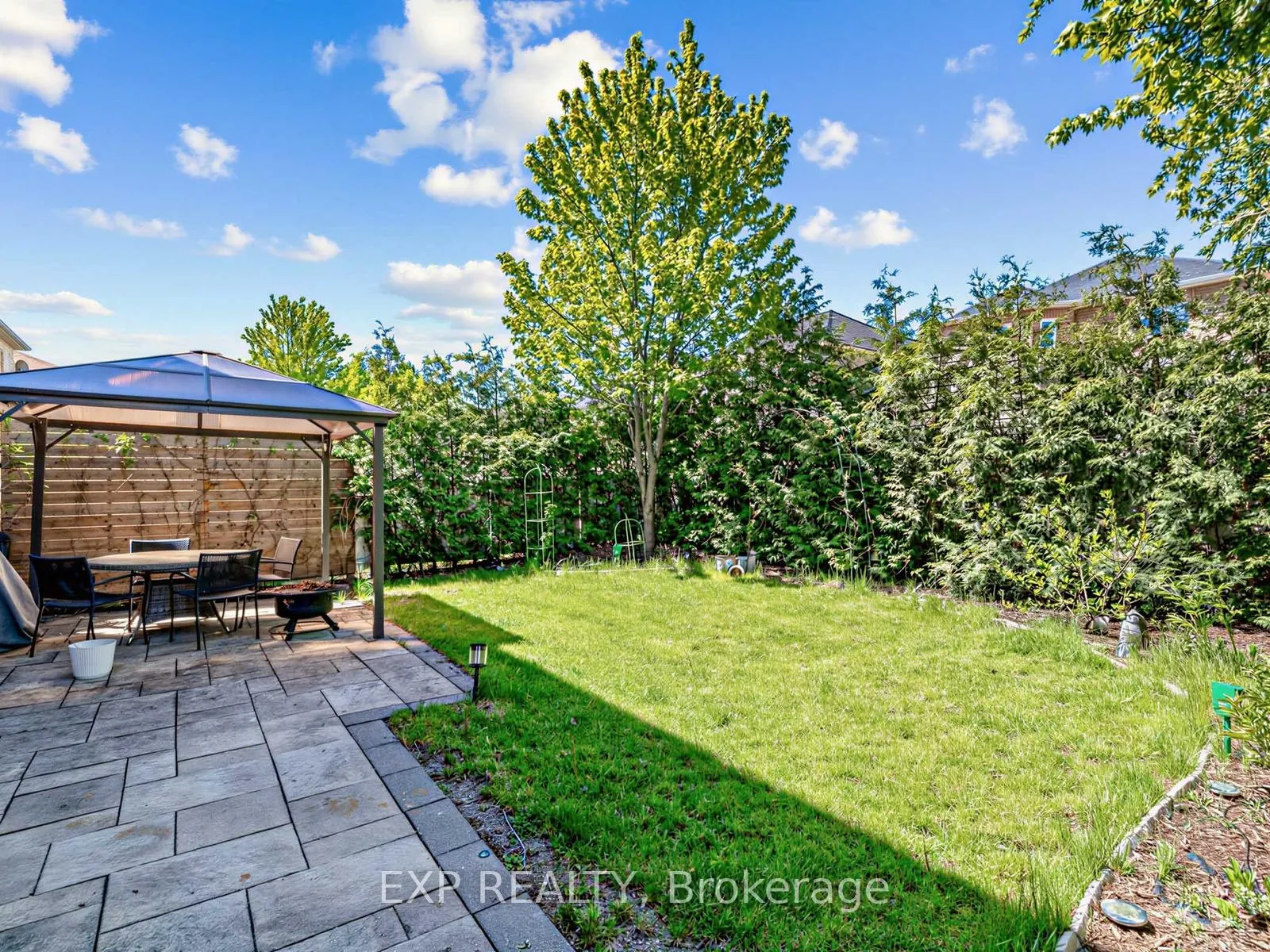 Photo 32 of 193 Fairlane Crescent, Vaughan, Vellore Village — HOMEH