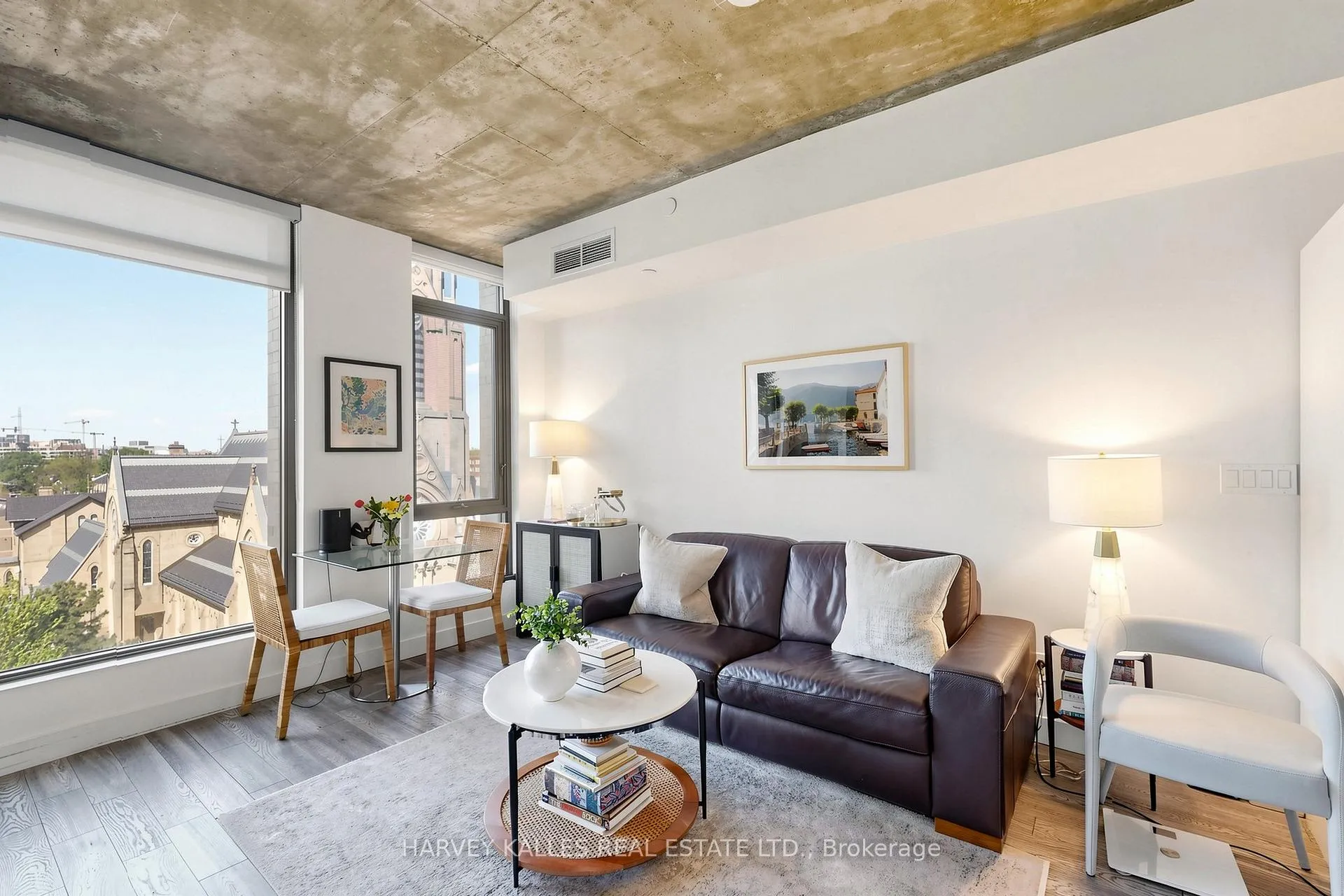 Photo 5 of Unit 511, 111 Bathurst Street, Toronto, Waterfront Communities — HOMEH