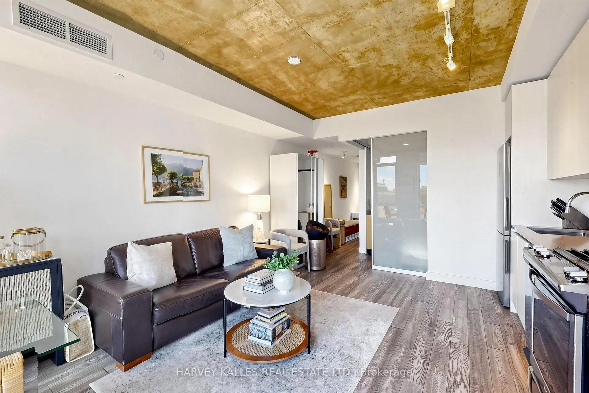 Photo 6 of Unit 511, 111 Bathurst Street, Toronto, Waterfront Communities — HOMEH