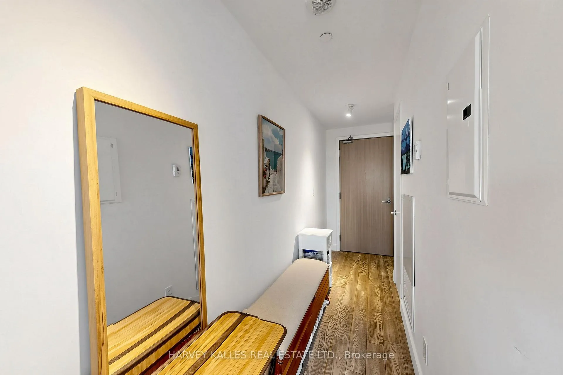 Photo 14 of Unit 511, 111 Bathurst Street, Toronto, Waterfront Communities — HOMEH