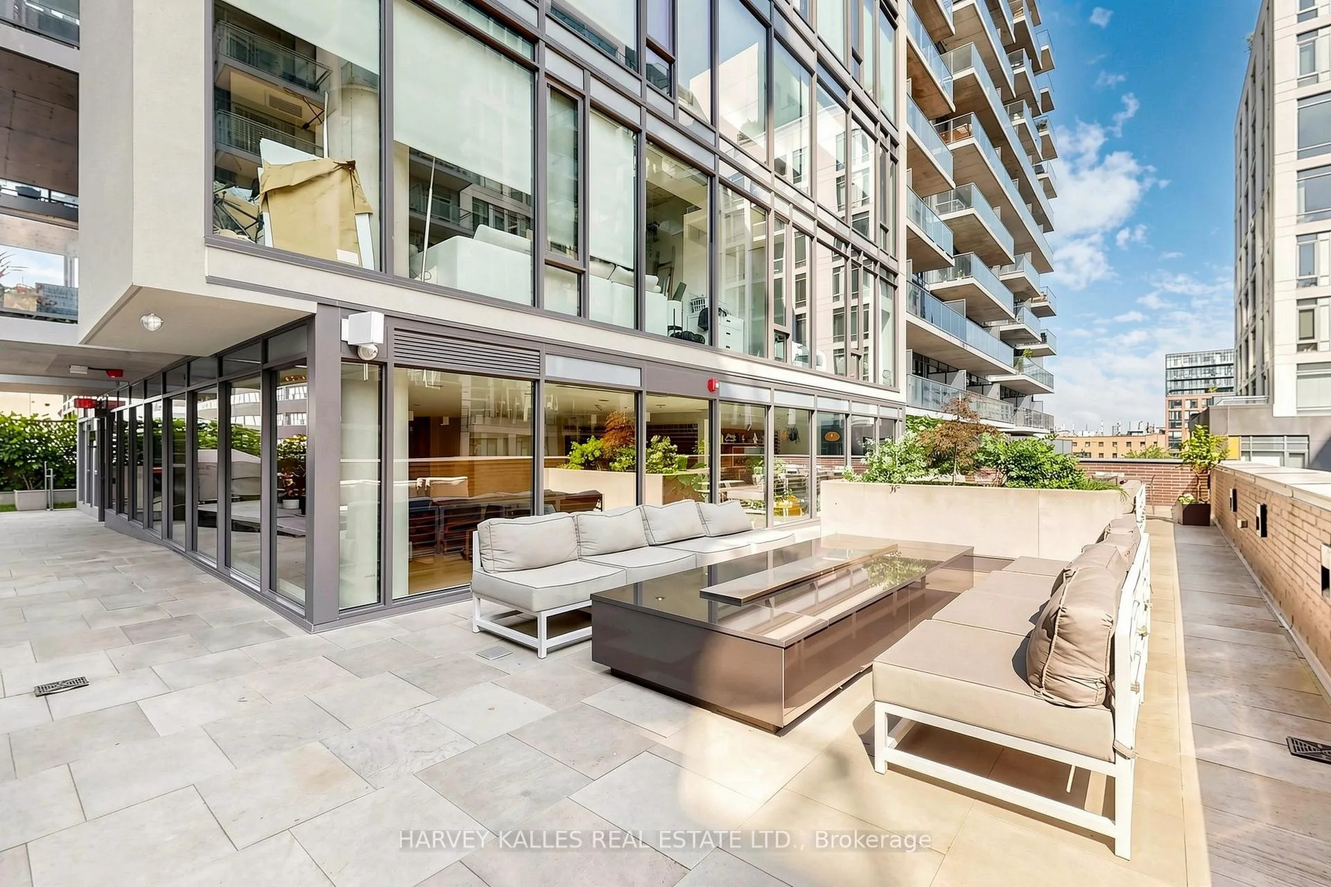 Photo 18 of Unit 511, 111 Bathurst Street, Toronto, Waterfront Communities — HOMEH