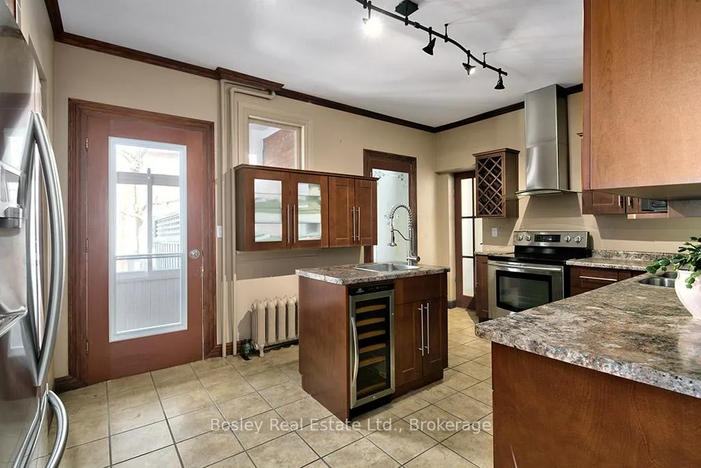 Photo 13 of 404 9th Street E, Owen Sound — HOMEH
