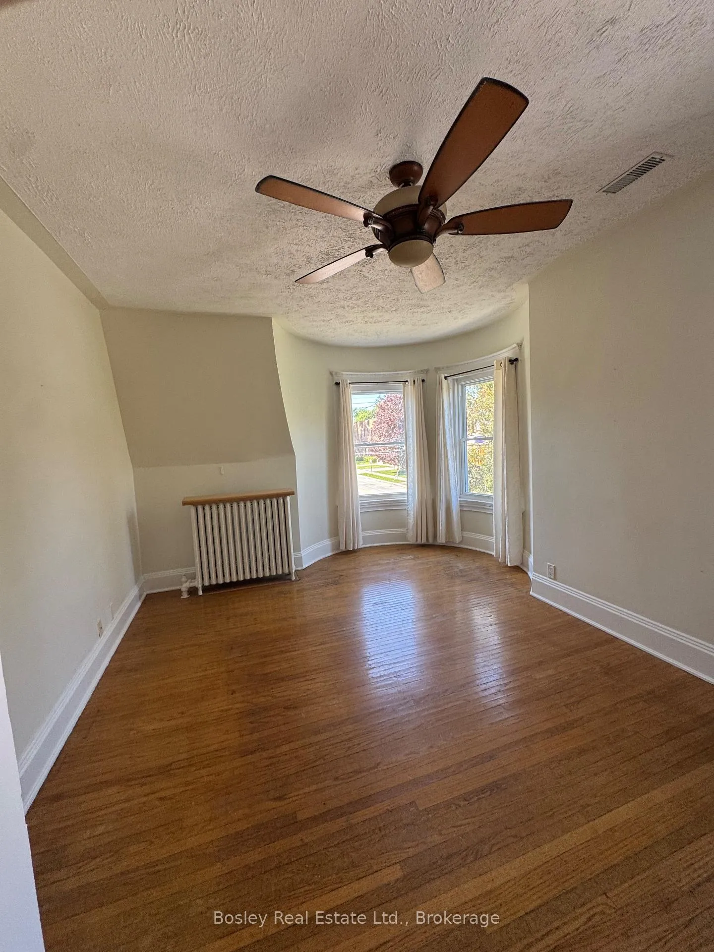 Photo 34 of 404 9th Street E, Owen Sound — HOMEH