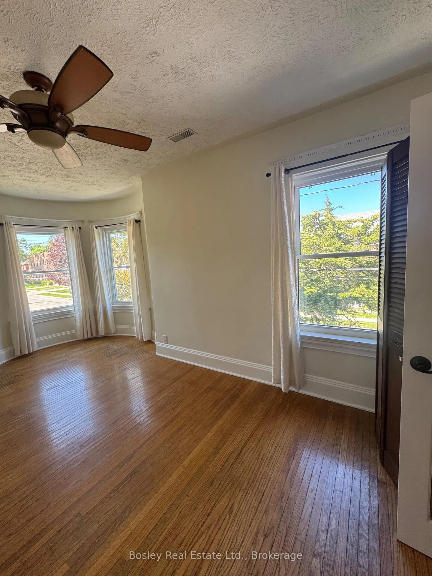 Photo 35 of 404 9th Street E, Owen Sound — HOMEH