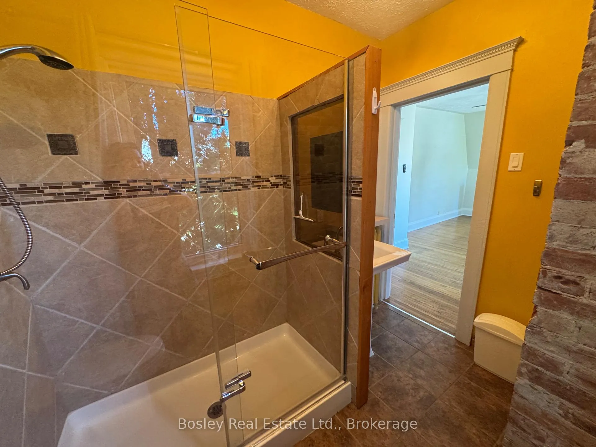 Photo 37 of 404 9th Street E, Owen Sound — HOMEH