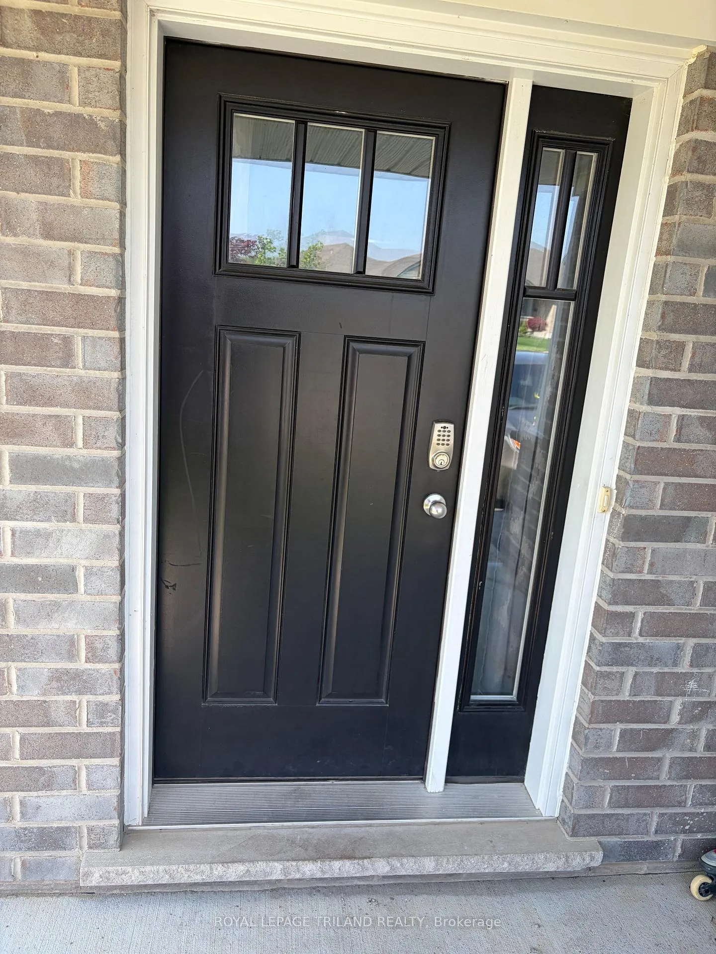 Photo 3 of Unit MAIN LEVEL, 204 Peach Tree Boulevard, St. Thomas — HOMEH