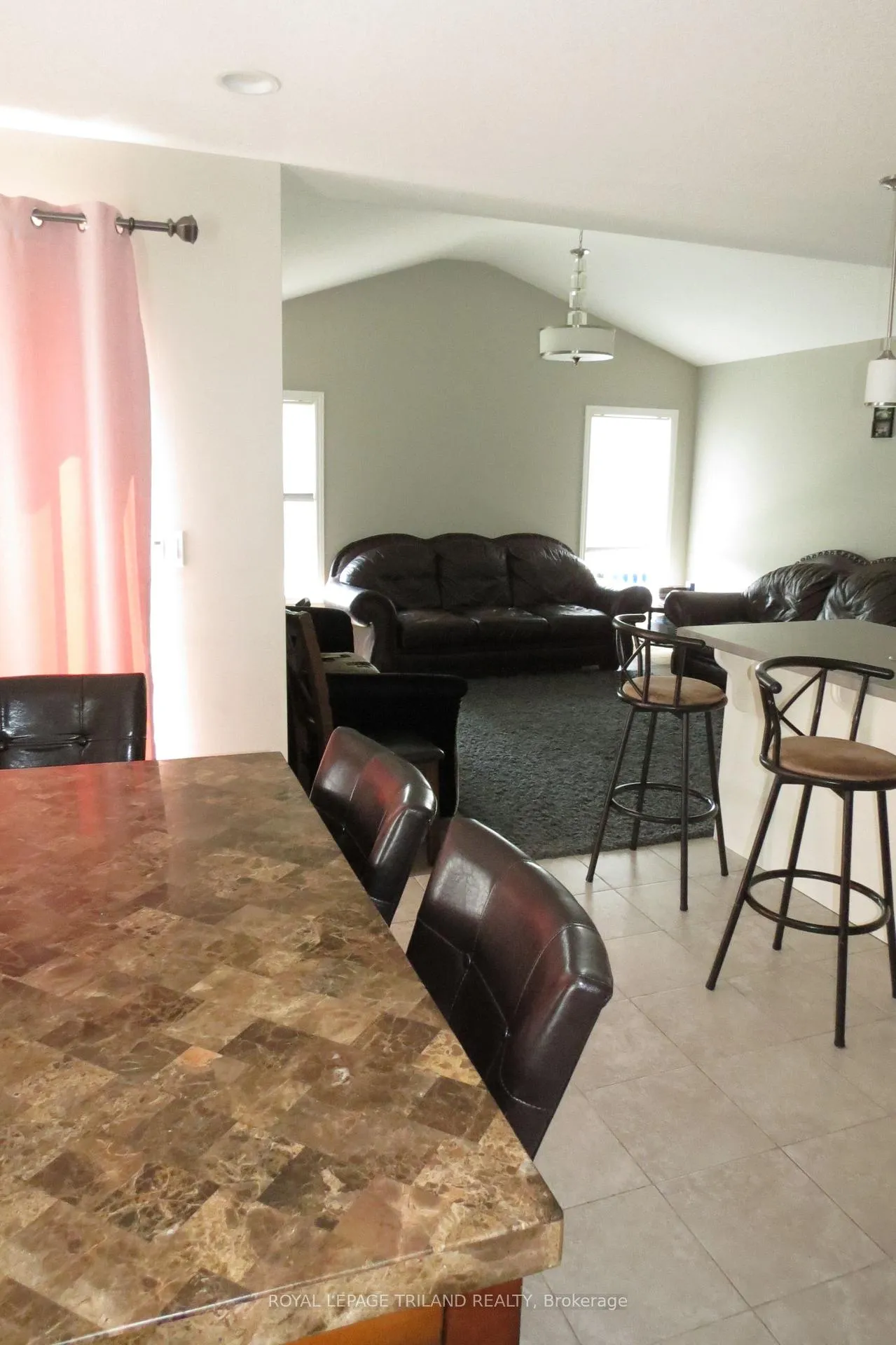 Photo 5 of Unit MAIN LEVEL, 204 Peach Tree Boulevard, St. Thomas — HOMEH