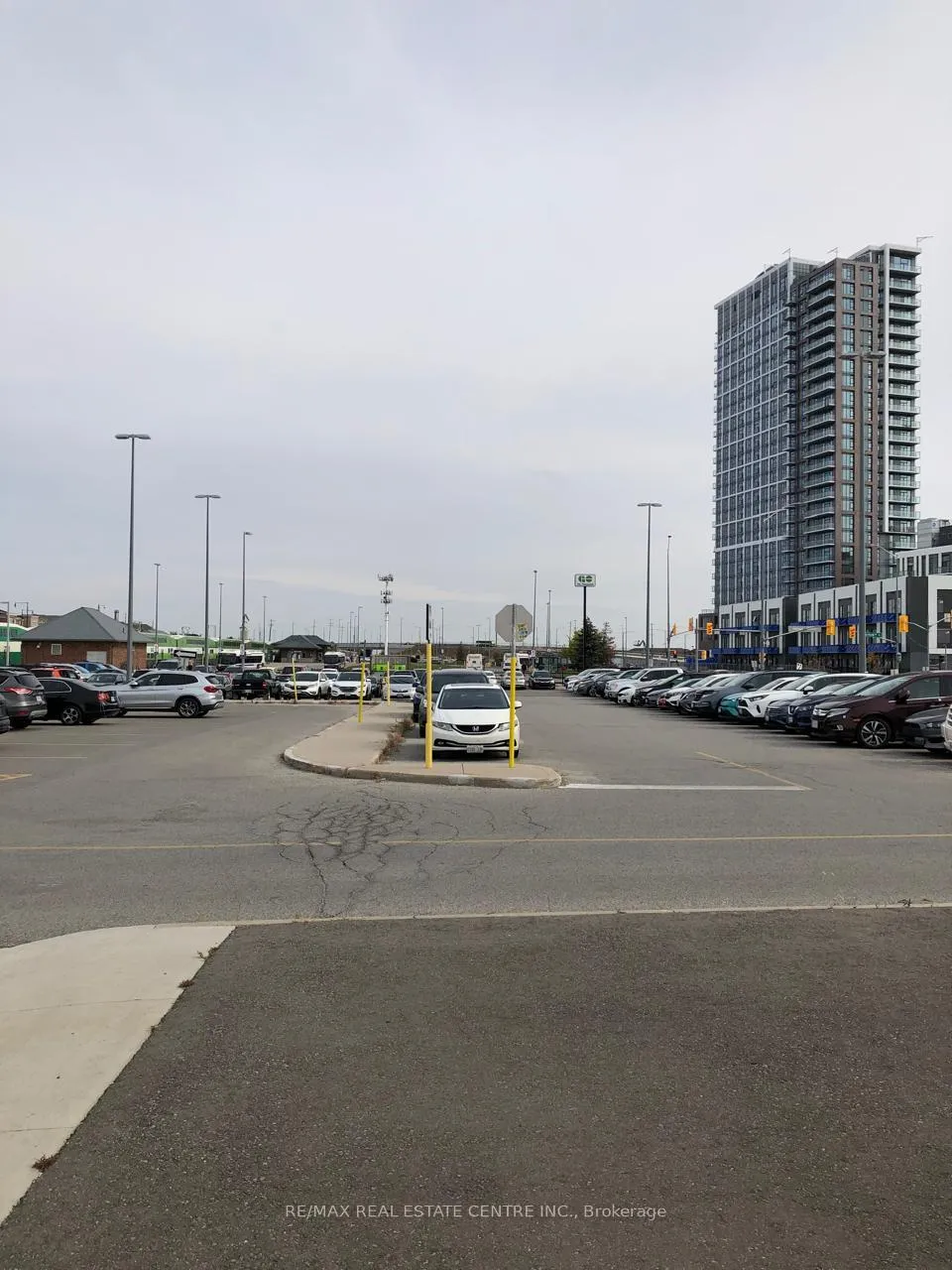Photo 1 of Unit 501, 10 Lagerfeld Drive, Brampton, Northwest Brampton — HOMEH