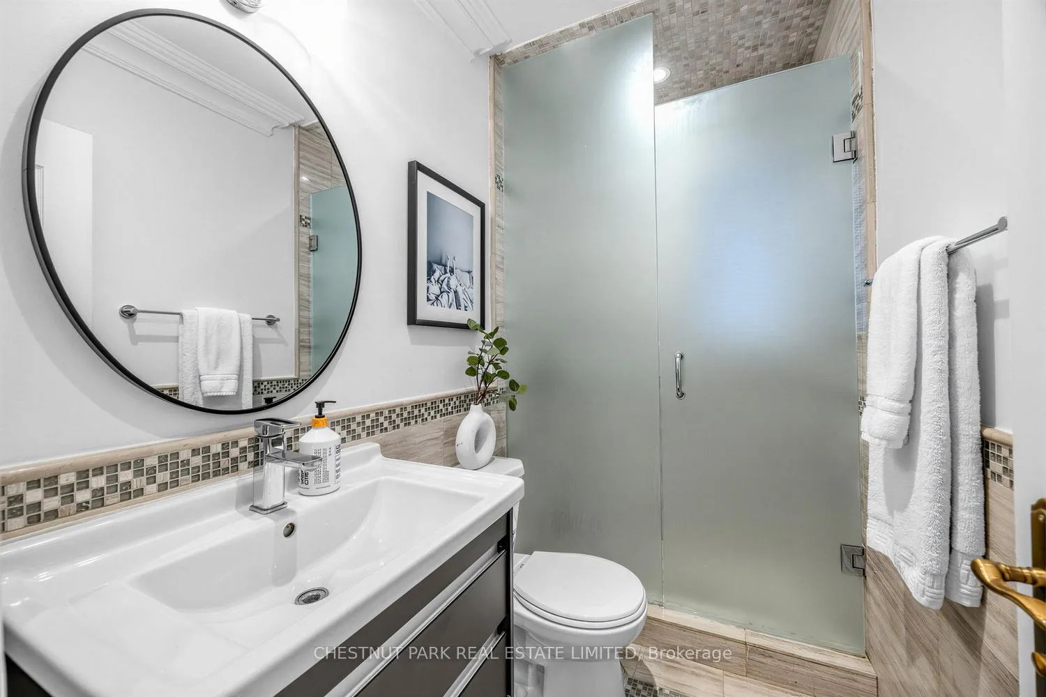 Photo 8 of 122 Randolph Road, Toronto, Leaside — HOMEH