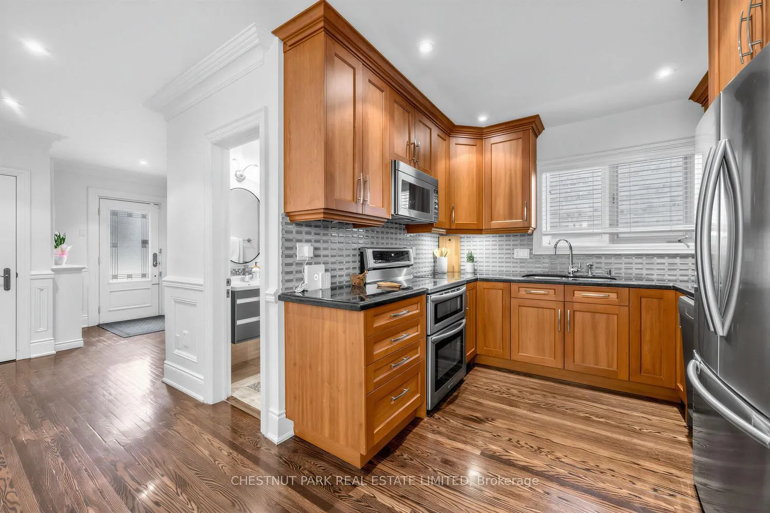 Photo 9 of 122 Randolph Road, Toronto, Leaside — HOMEH