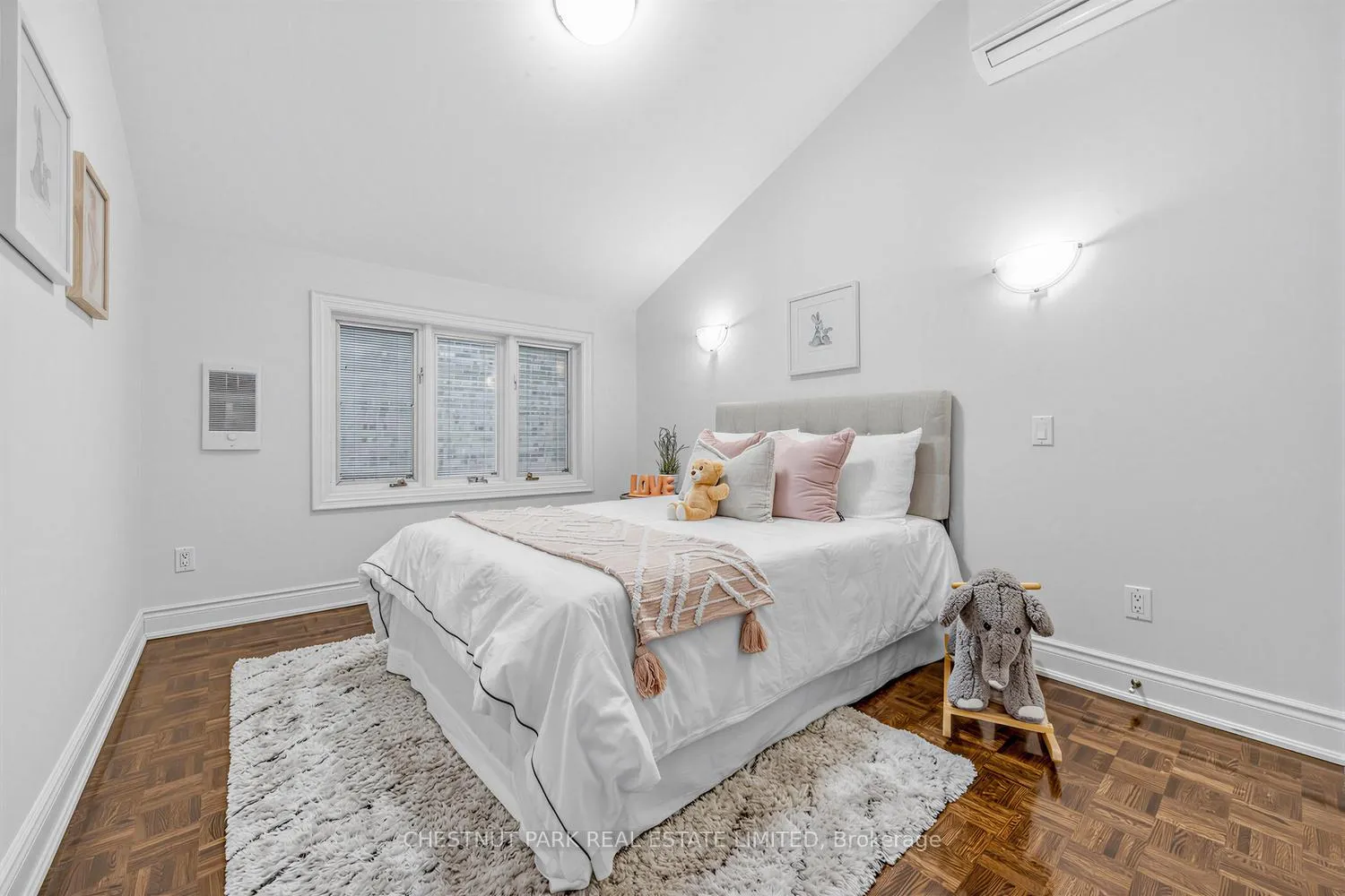 Photo 18 of 122 Randolph Road, Toronto, Leaside — HOMEH